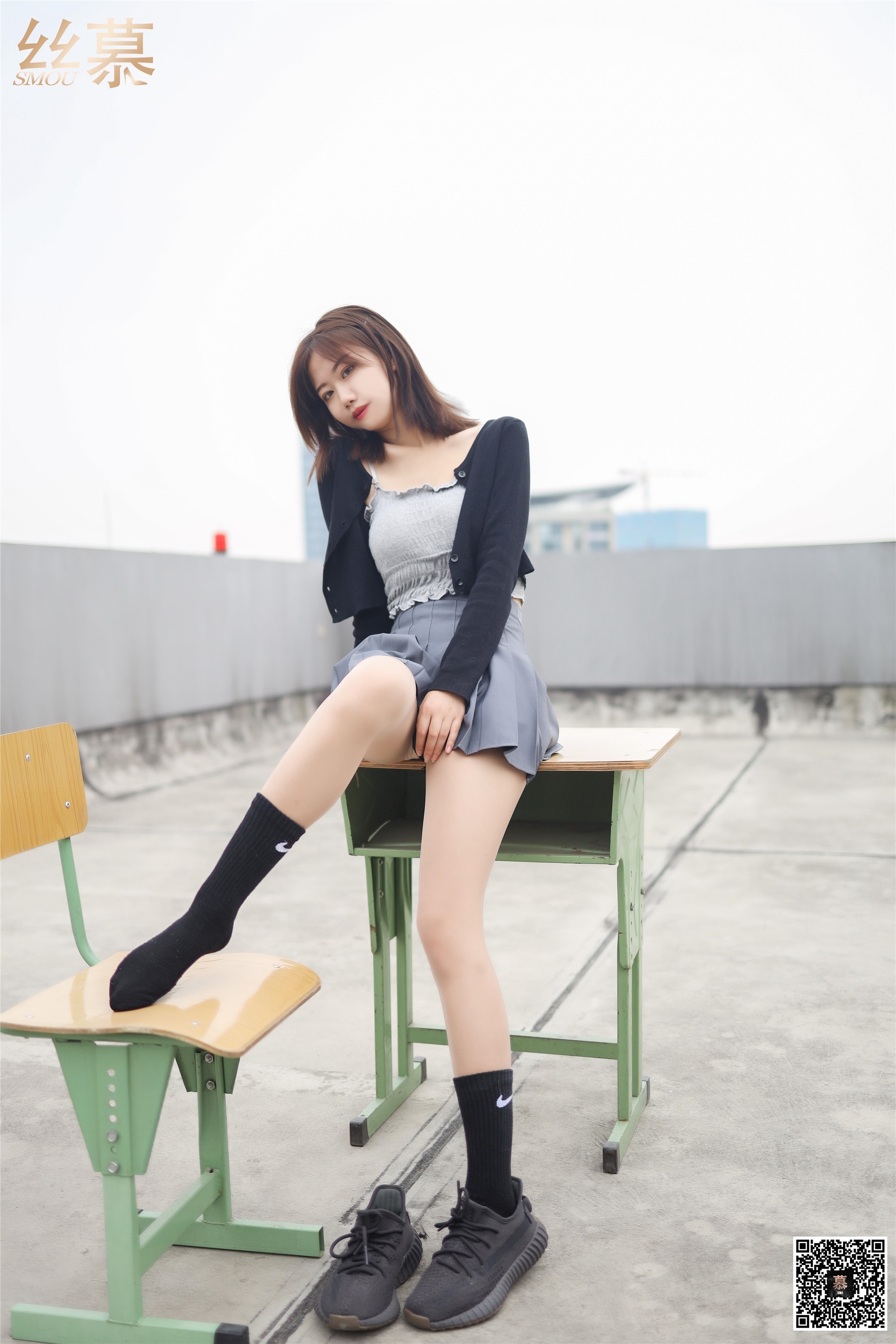 丝慕写真 SM288 米朵 《天台玩丝两姐妹》