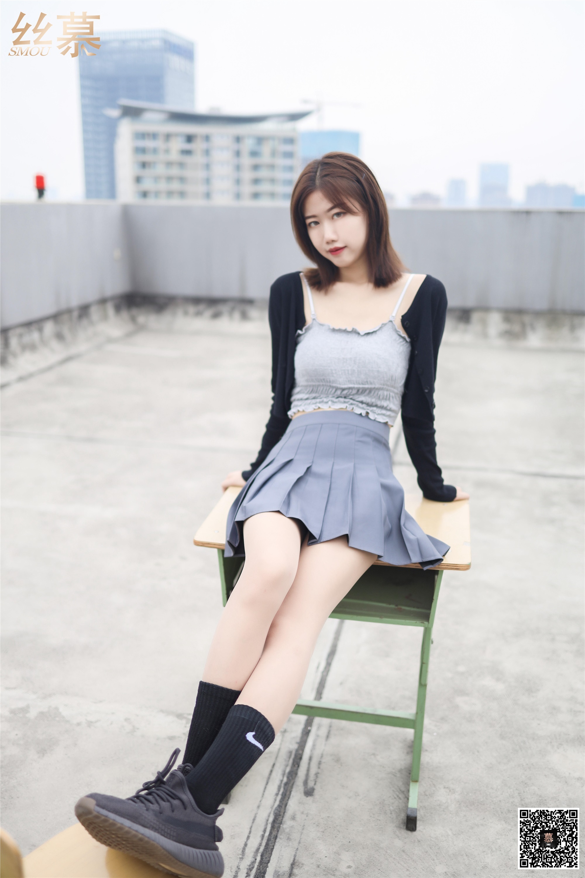 丝慕写真 SM288 米朵 《天台玩丝两姐妹》