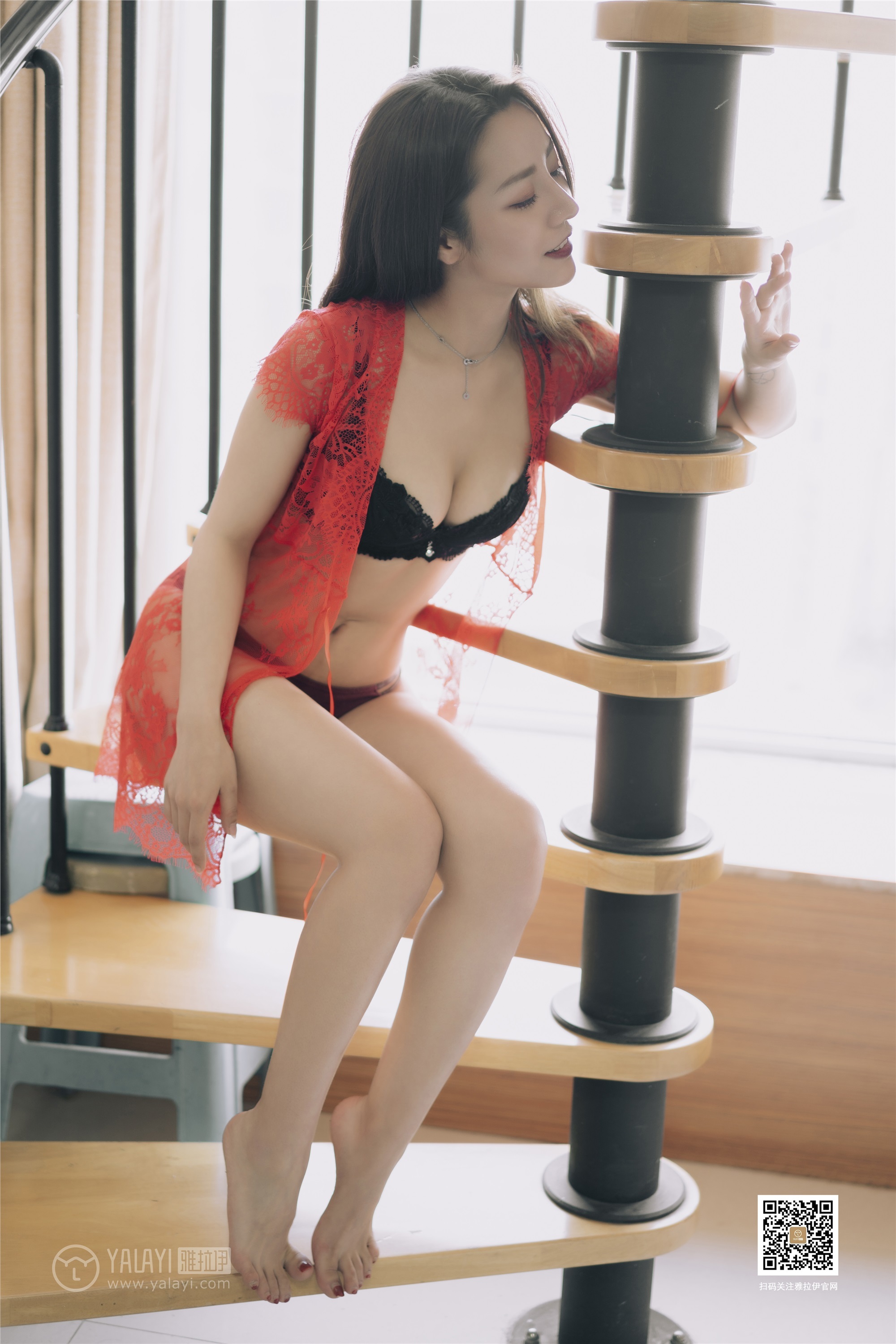 YaLaYi雅拉伊 2019-08-23 Vol.0368 芊芊 红与黑