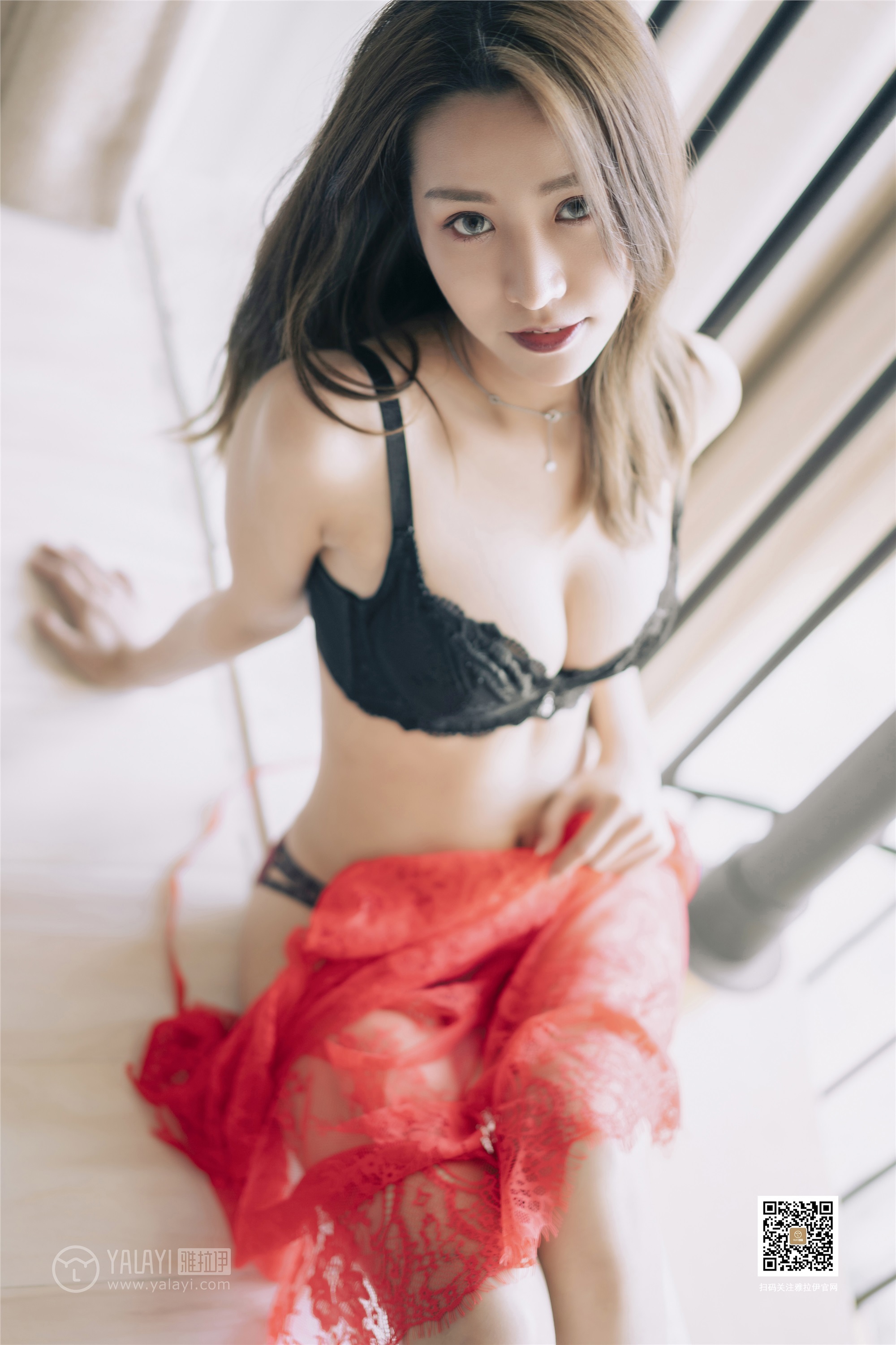 YaLaYi雅拉伊 2019-08-23 Vol.0368 芊芊 红与黑