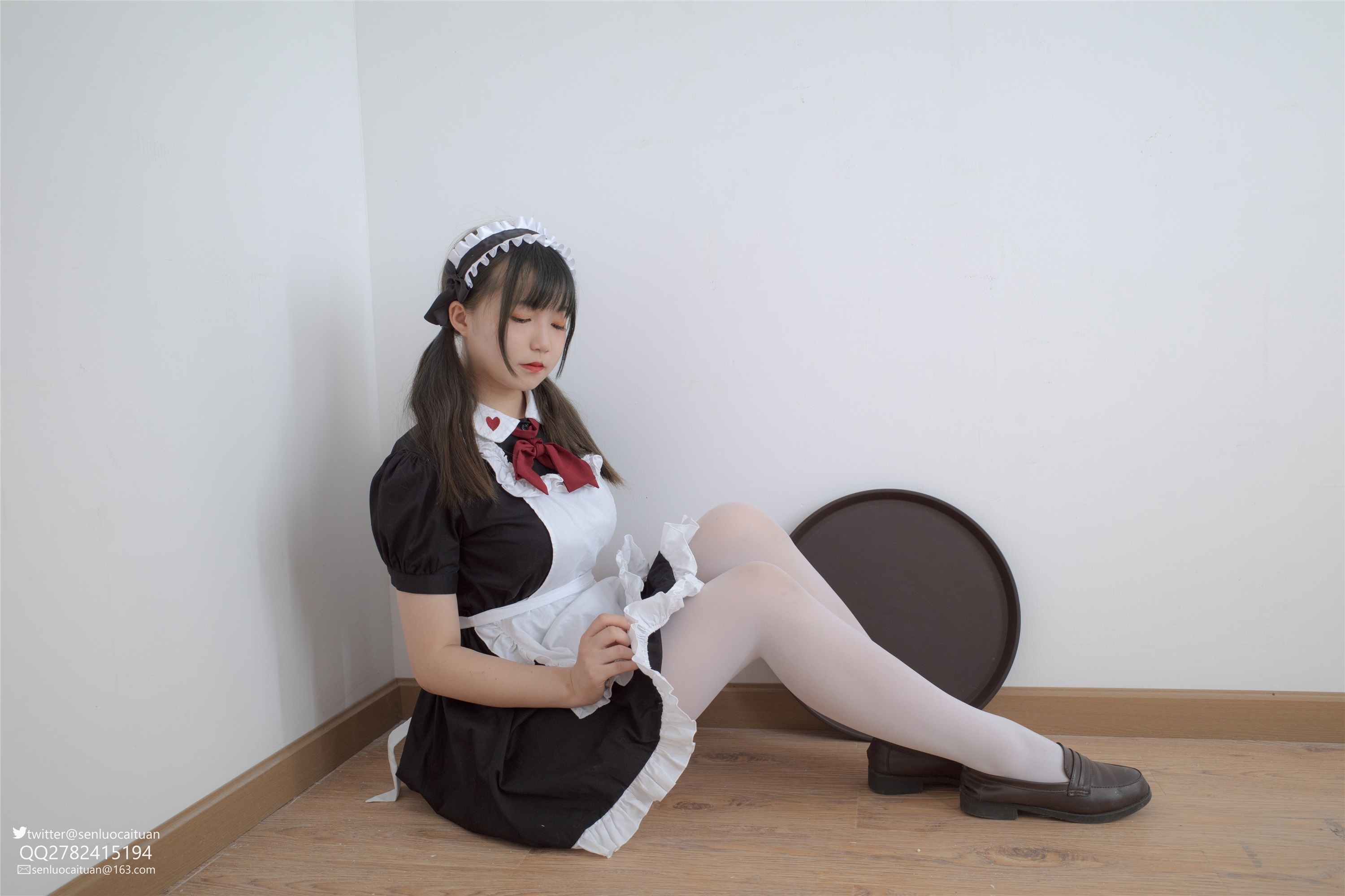 森萝财团萝莉丝足写真 GG-002 离洛 白丝女仆