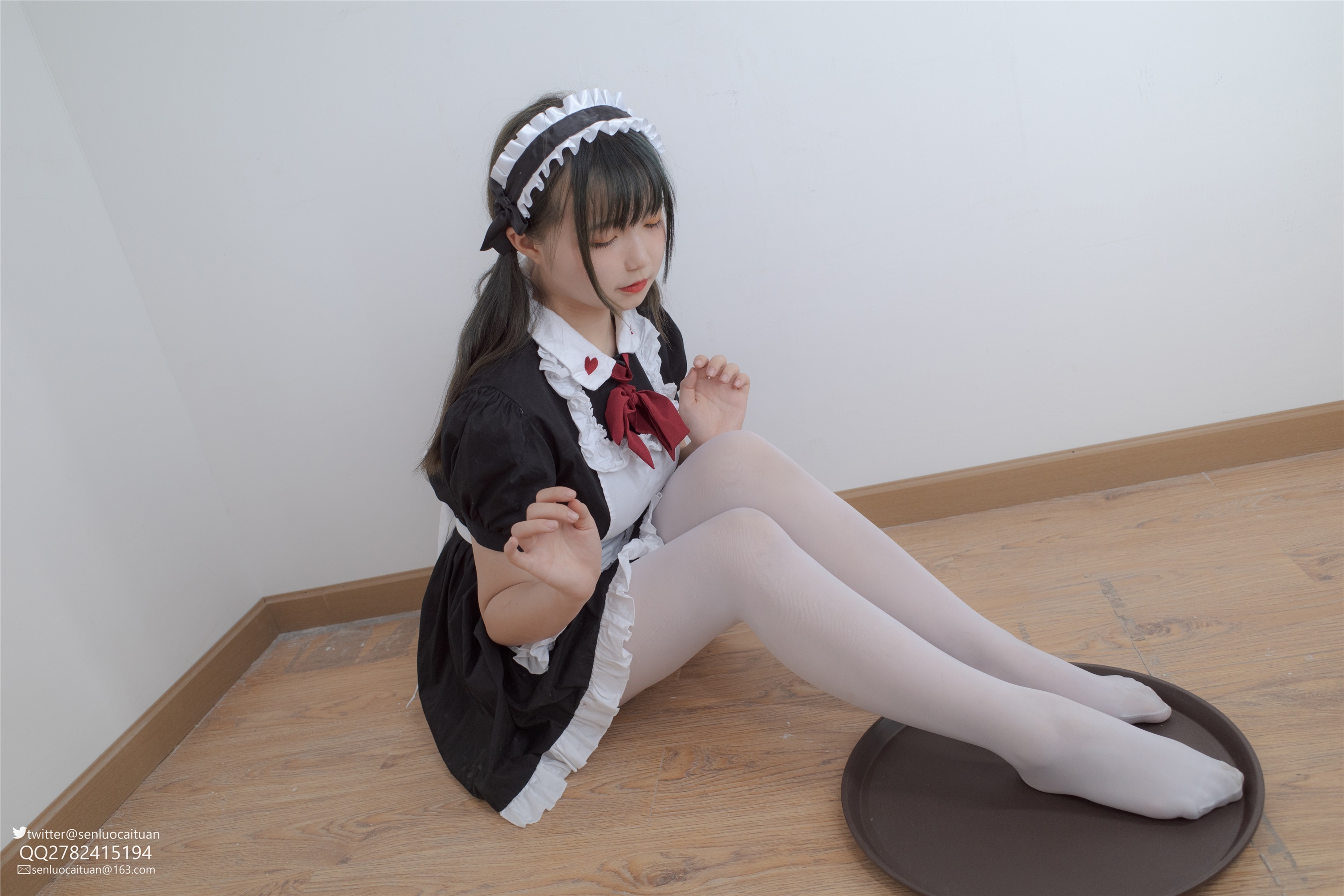 森萝财团萝莉丝足写真 GG-002 离洛 白丝女仆