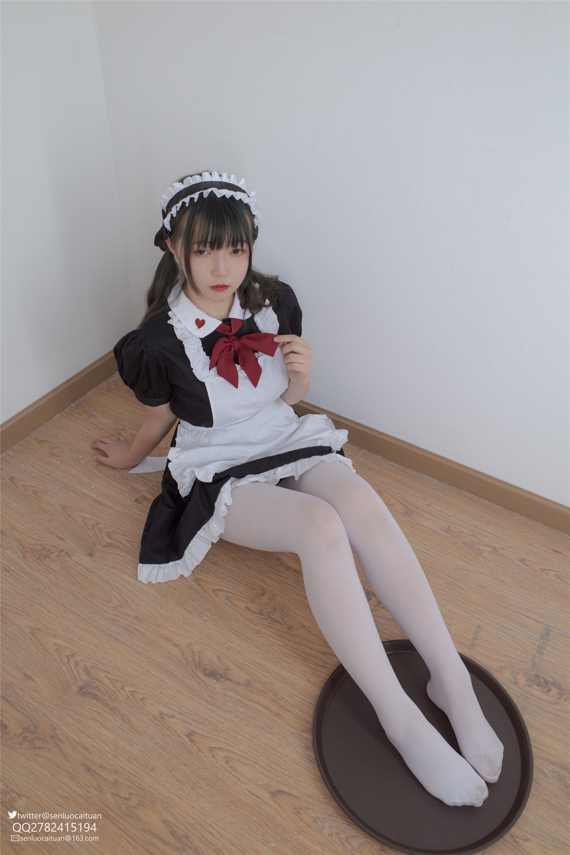 森萝财团萝莉丝足写真 GG-002 离洛 白丝女仆