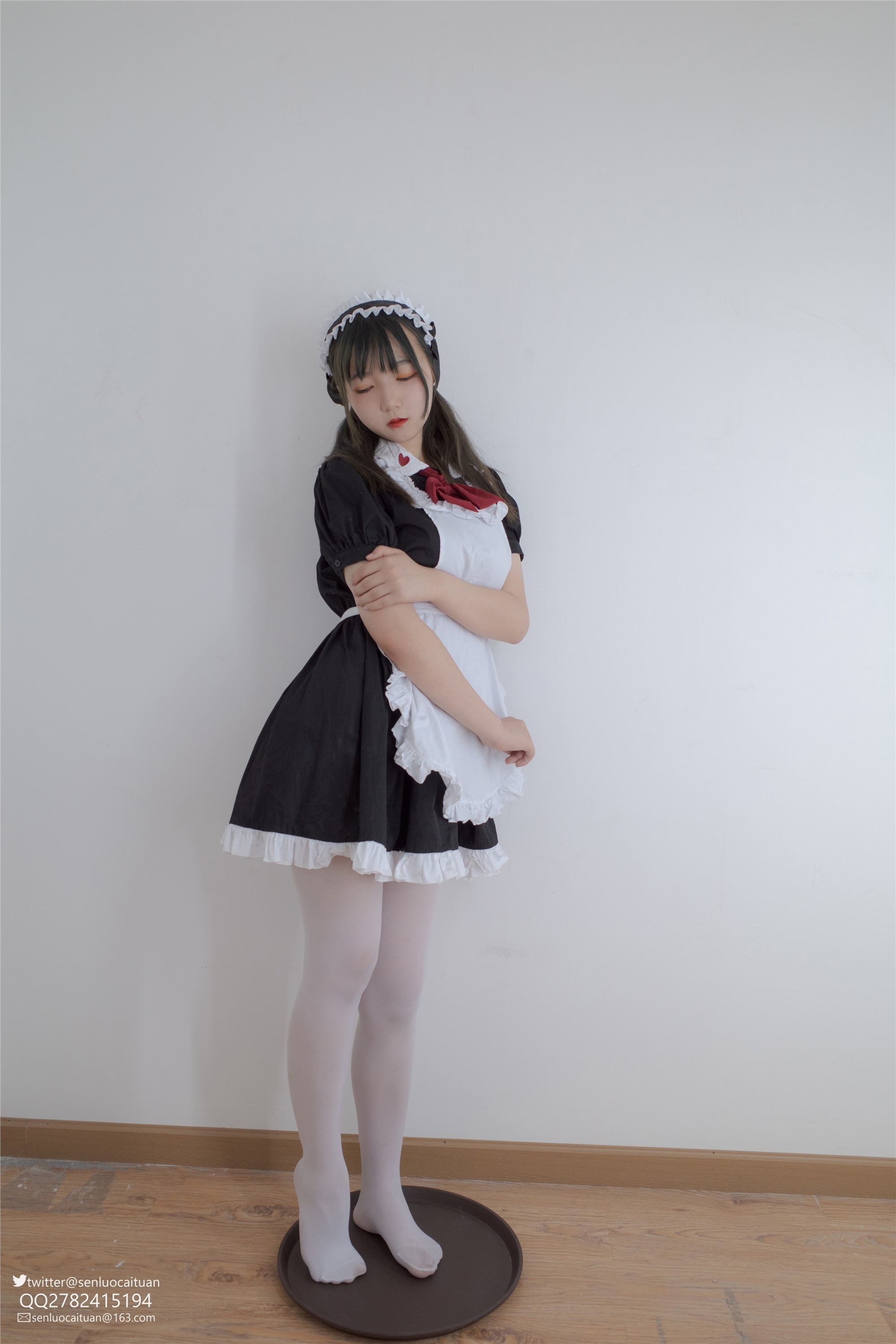 森萝财团萝莉丝足写真 GG-002 离洛 白丝女仆