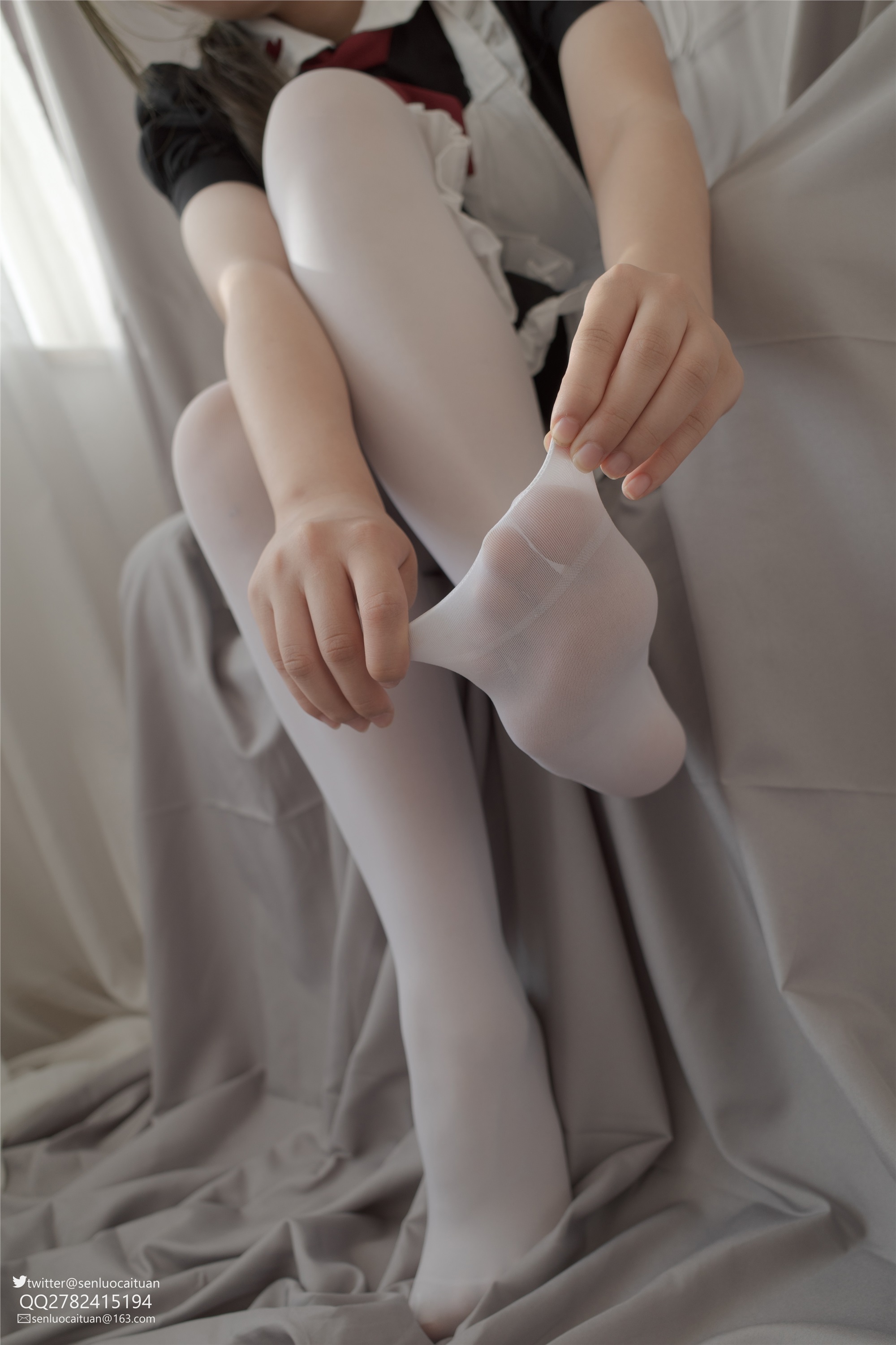 森萝财团萝莉丝足写真 GG-002 离洛 白丝女仆