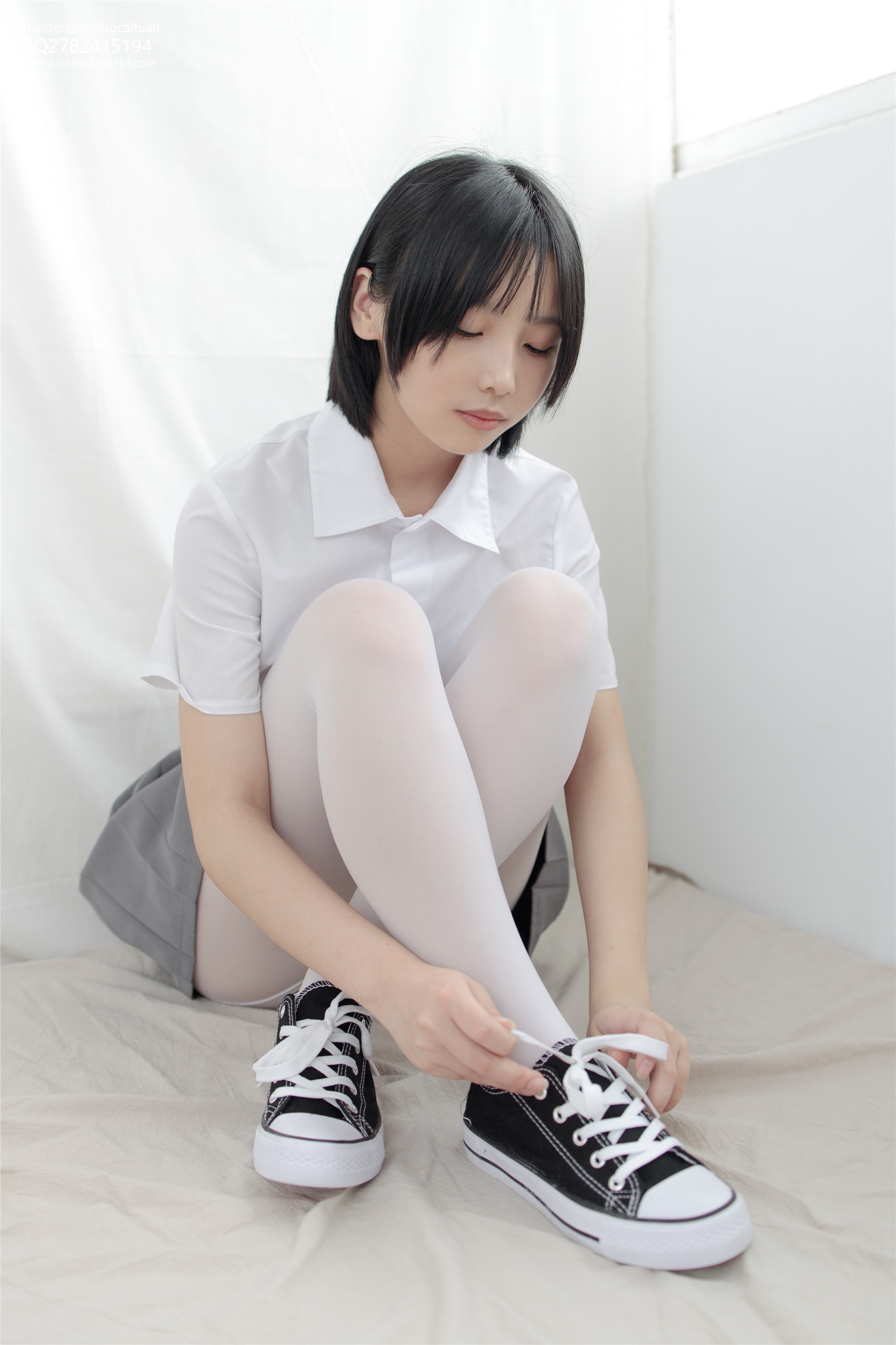 森萝财团萝莉丝足写真 GG-003 希晨 JK白丝