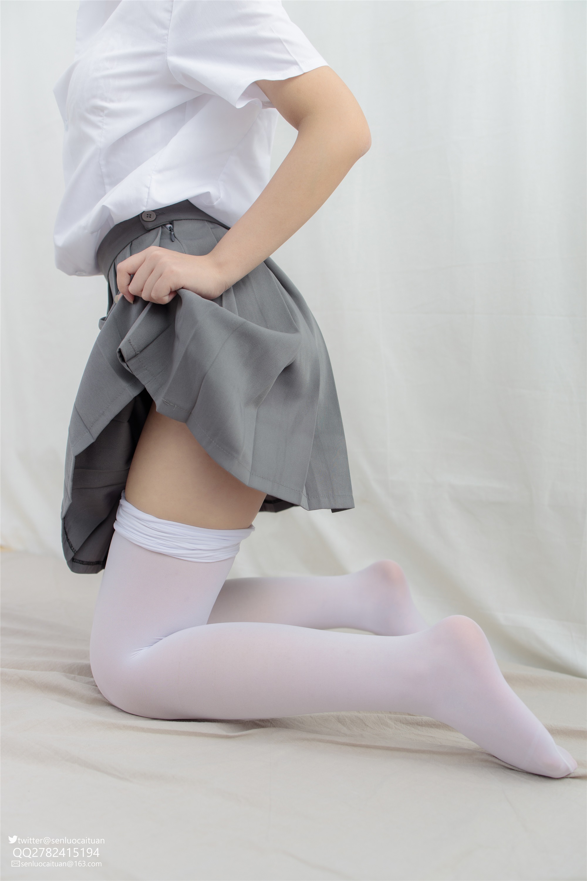 森萝财团萝莉丝足写真 GG-003 希晨 JK白丝