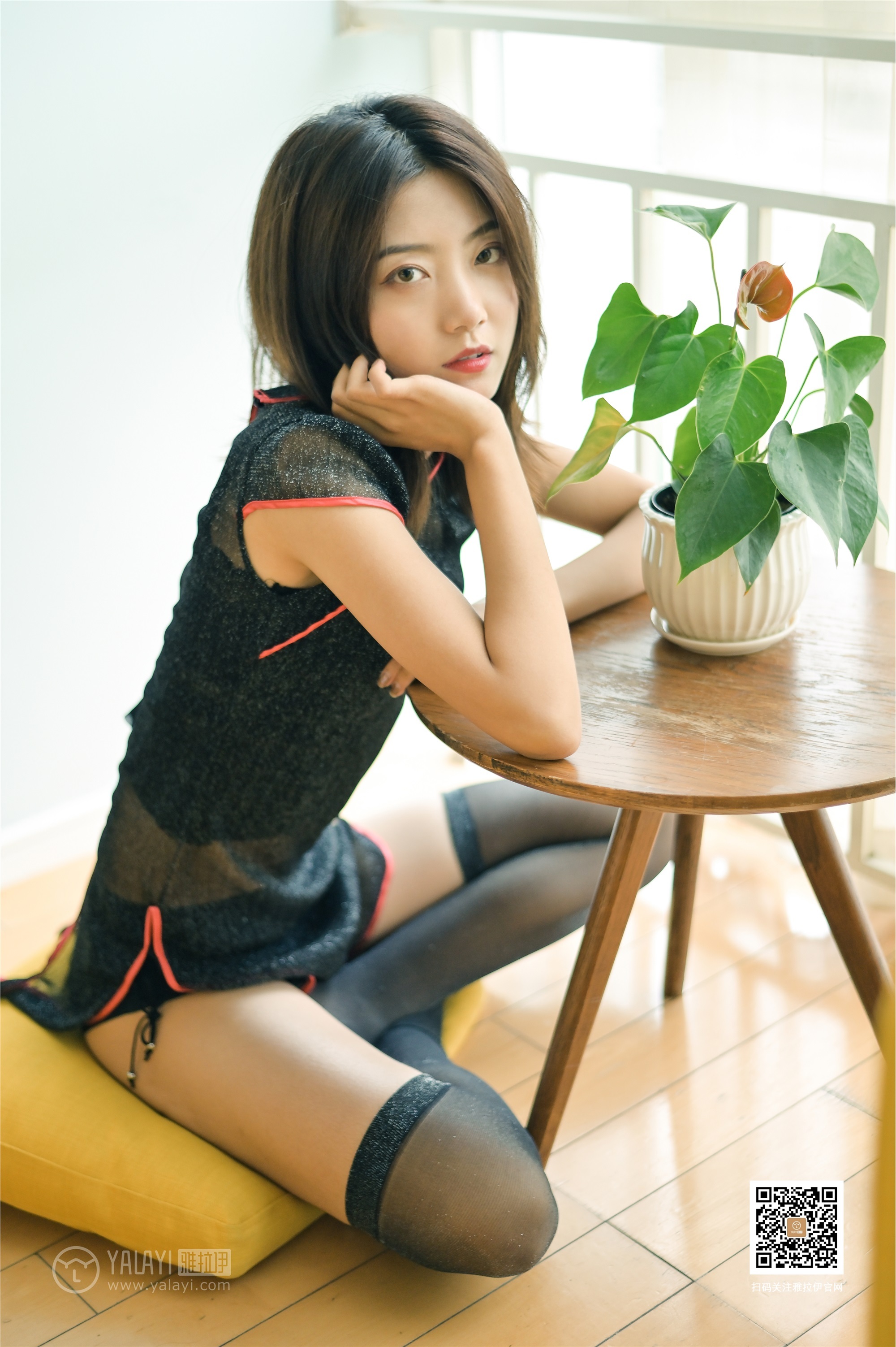 YaLaYi雅拉伊 2019-08-24 Vol.0369 纹纹 音乐系的旗袍女孩