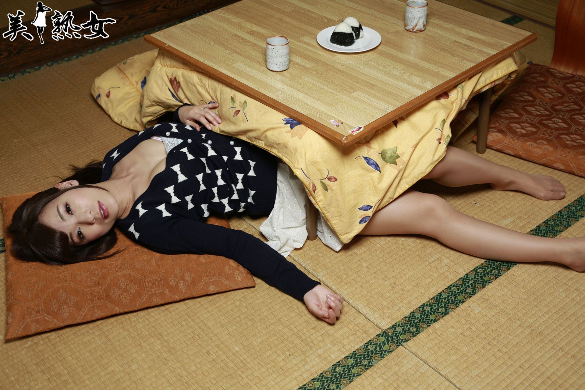 x-city  jukujo 人気熟女 jkj030 かすみ果穂香澄果穗 写真集