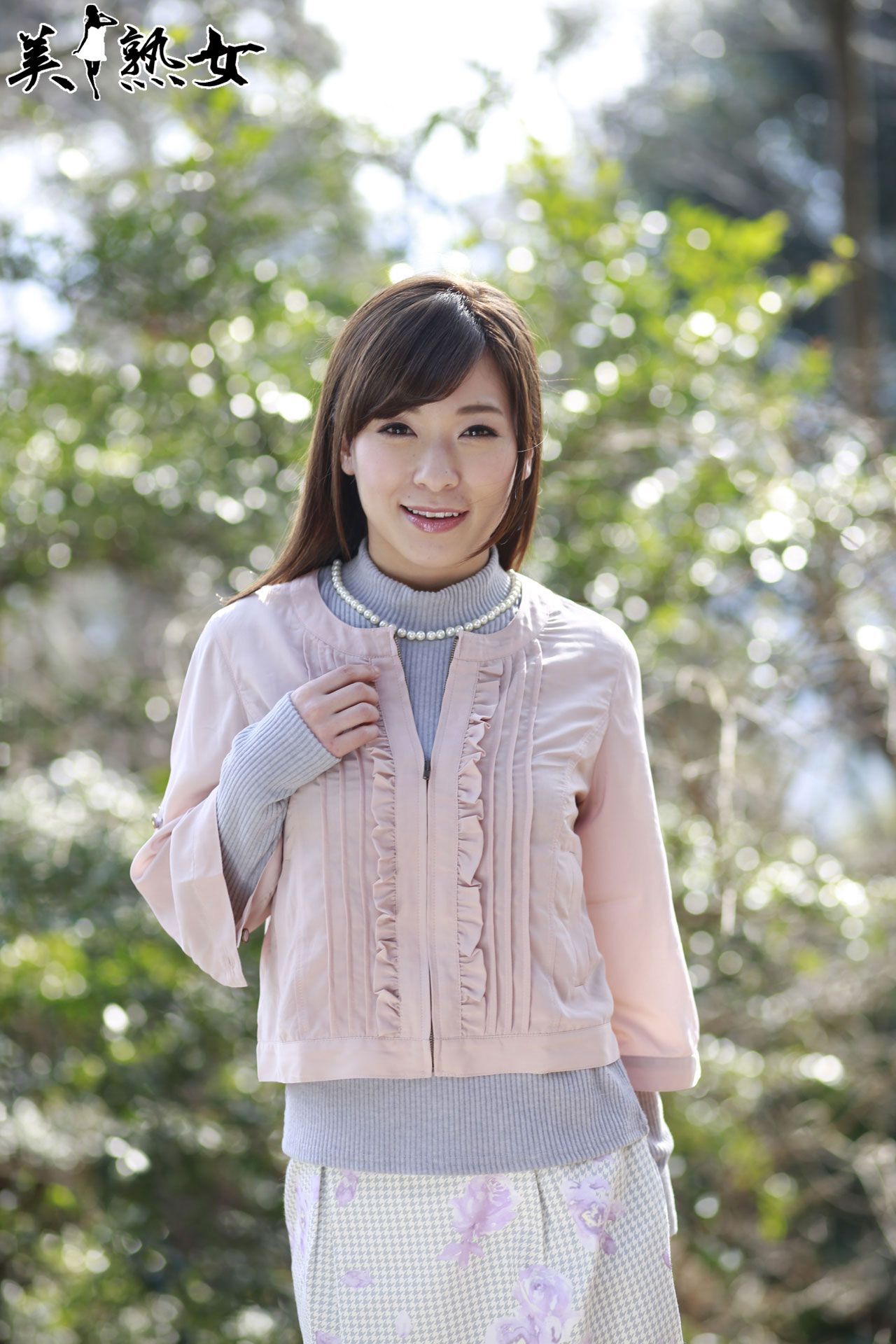 x-city  jukujo 人気熟女 jkj030 かすみ果穂香澄果穗 写真集