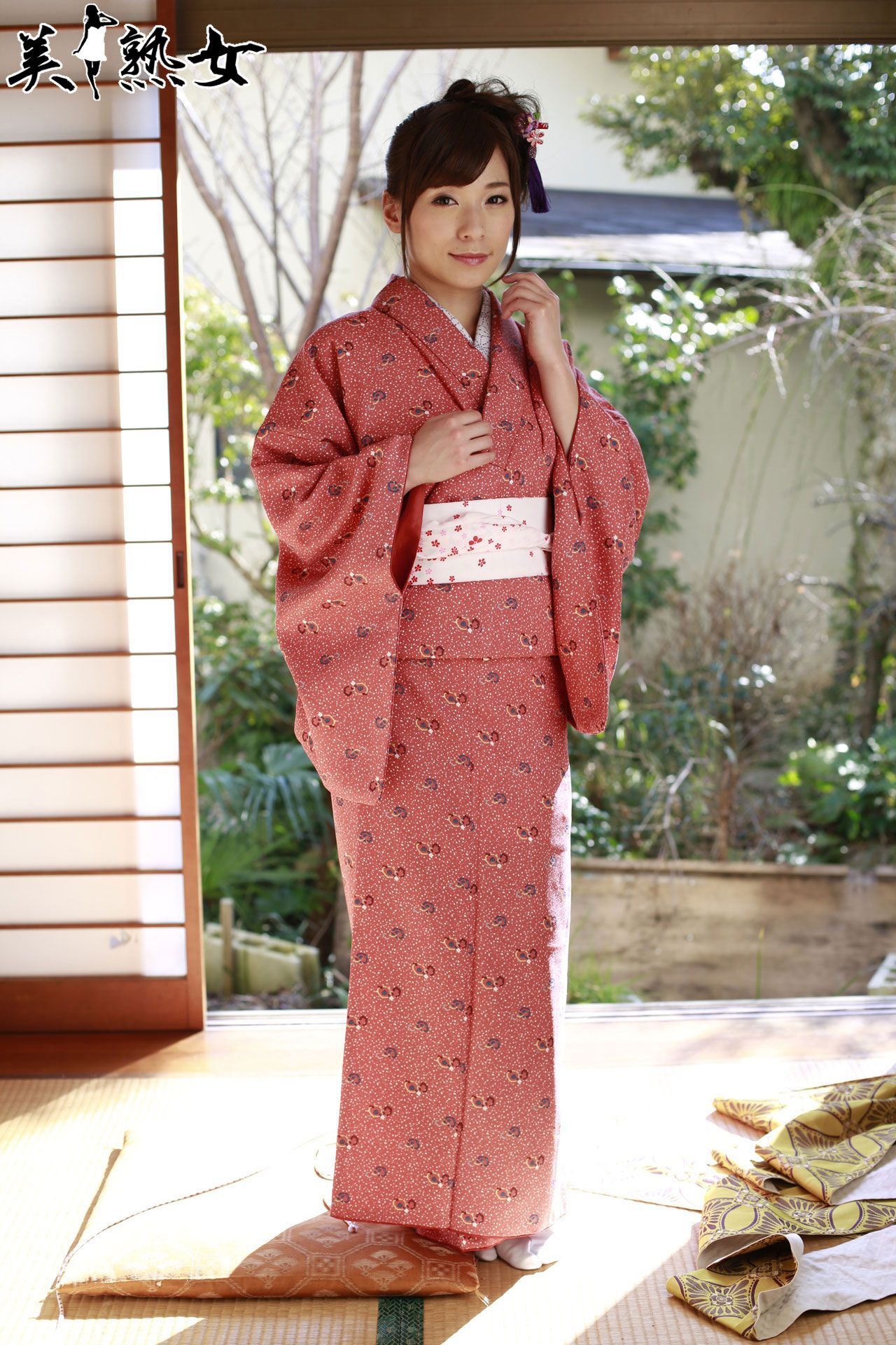 x-city  jukujo 人気熟女 jkj030 かすみ果穂香澄果穗 写真集