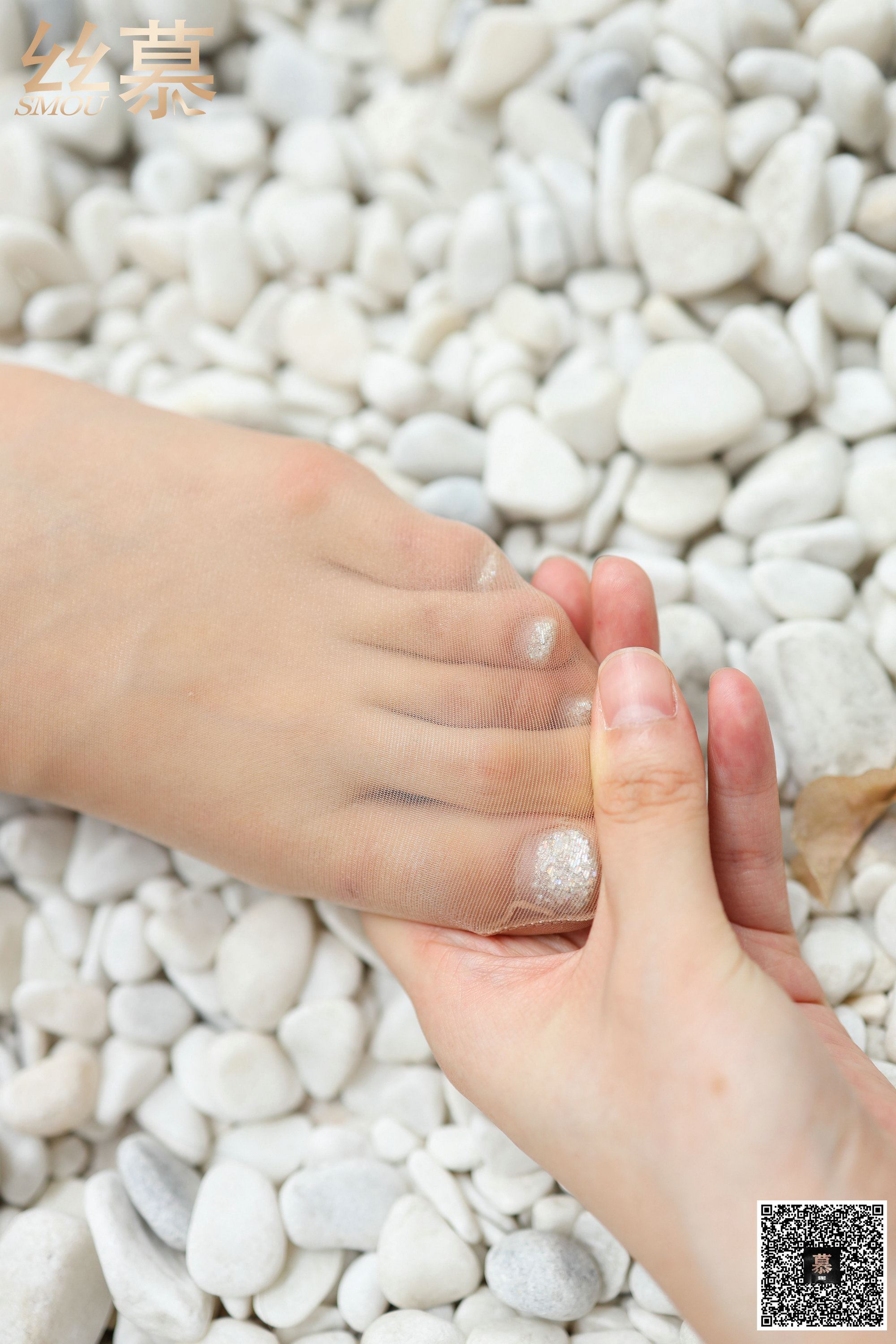 丝慕写真 SM316 泡芙 – 门后的秘密