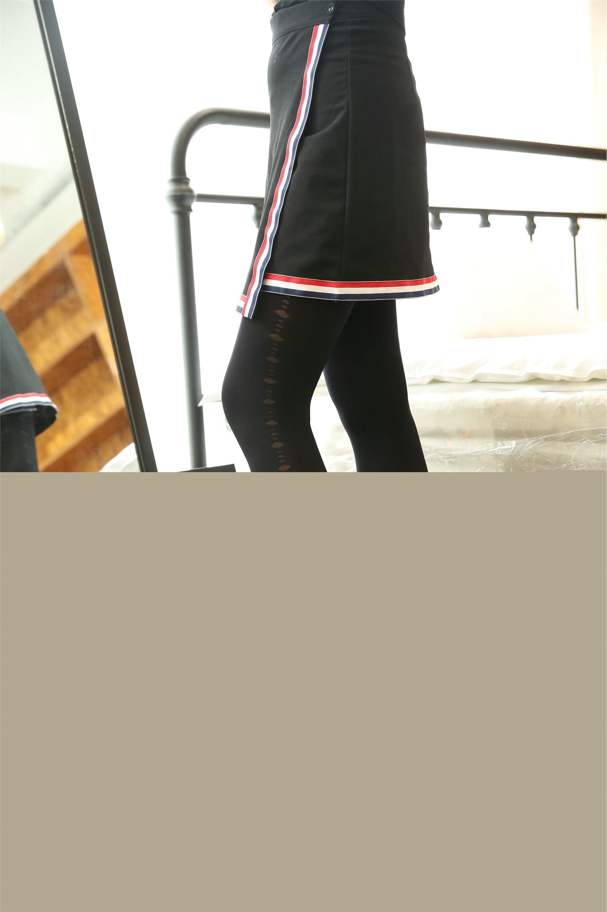 女大学生妮娜小姐姐的印花黑丝02