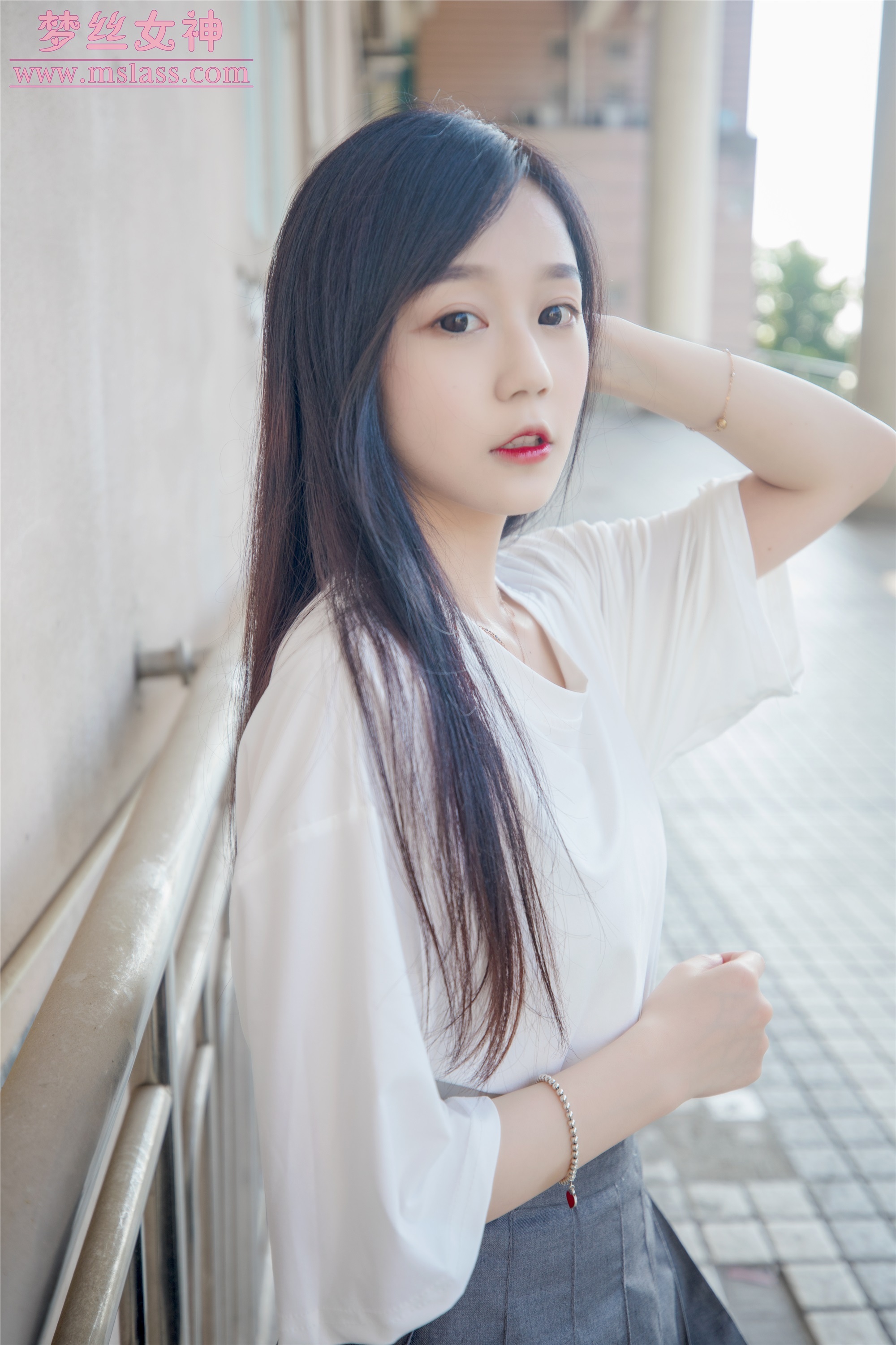 MSLASS梦丝女神 2019-06-13 Vol.034 灵灵 甜静的明星脸