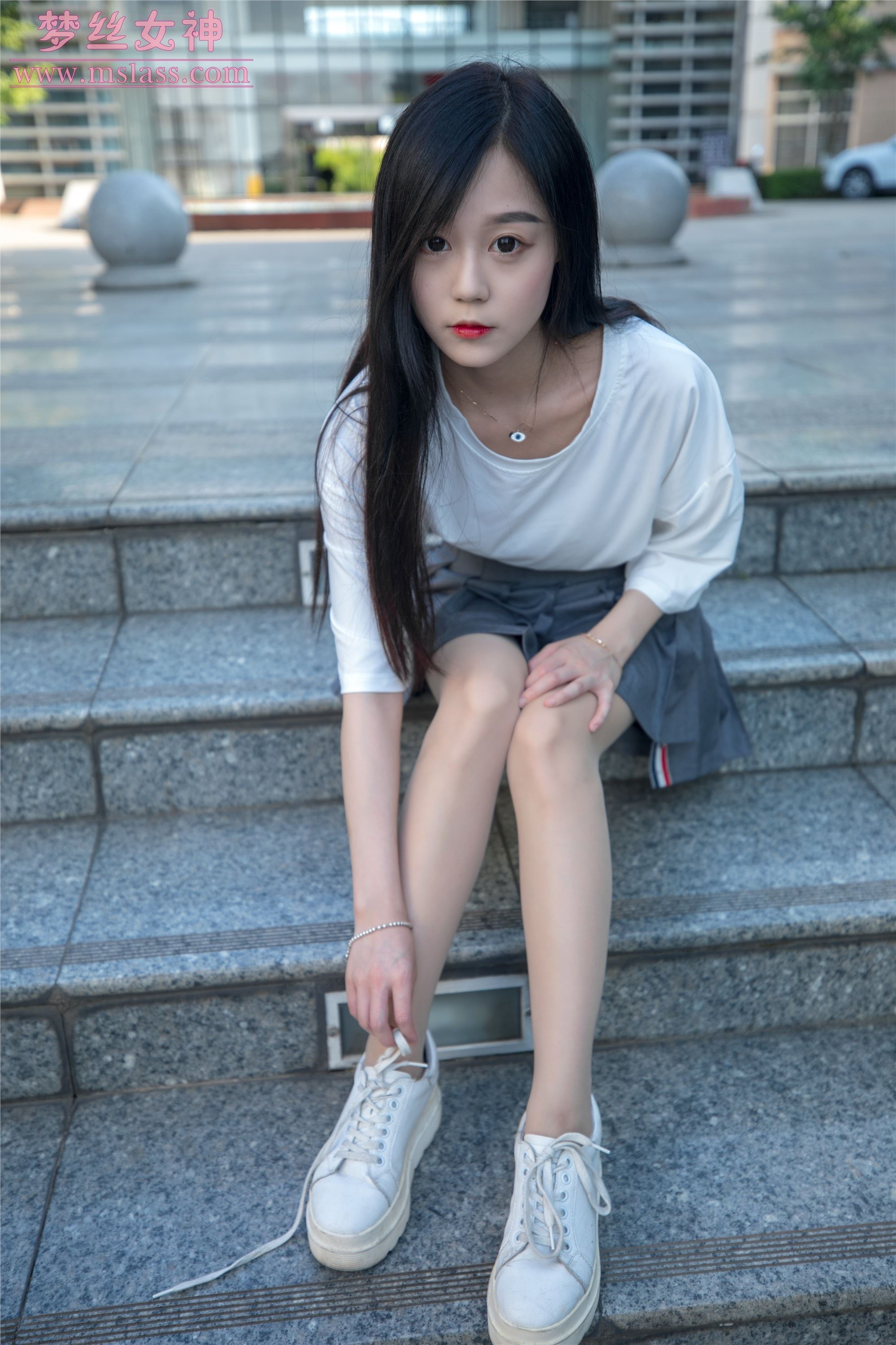 MSLASS梦丝女神 2019-06-13 Vol.034 灵灵 甜静的明星脸