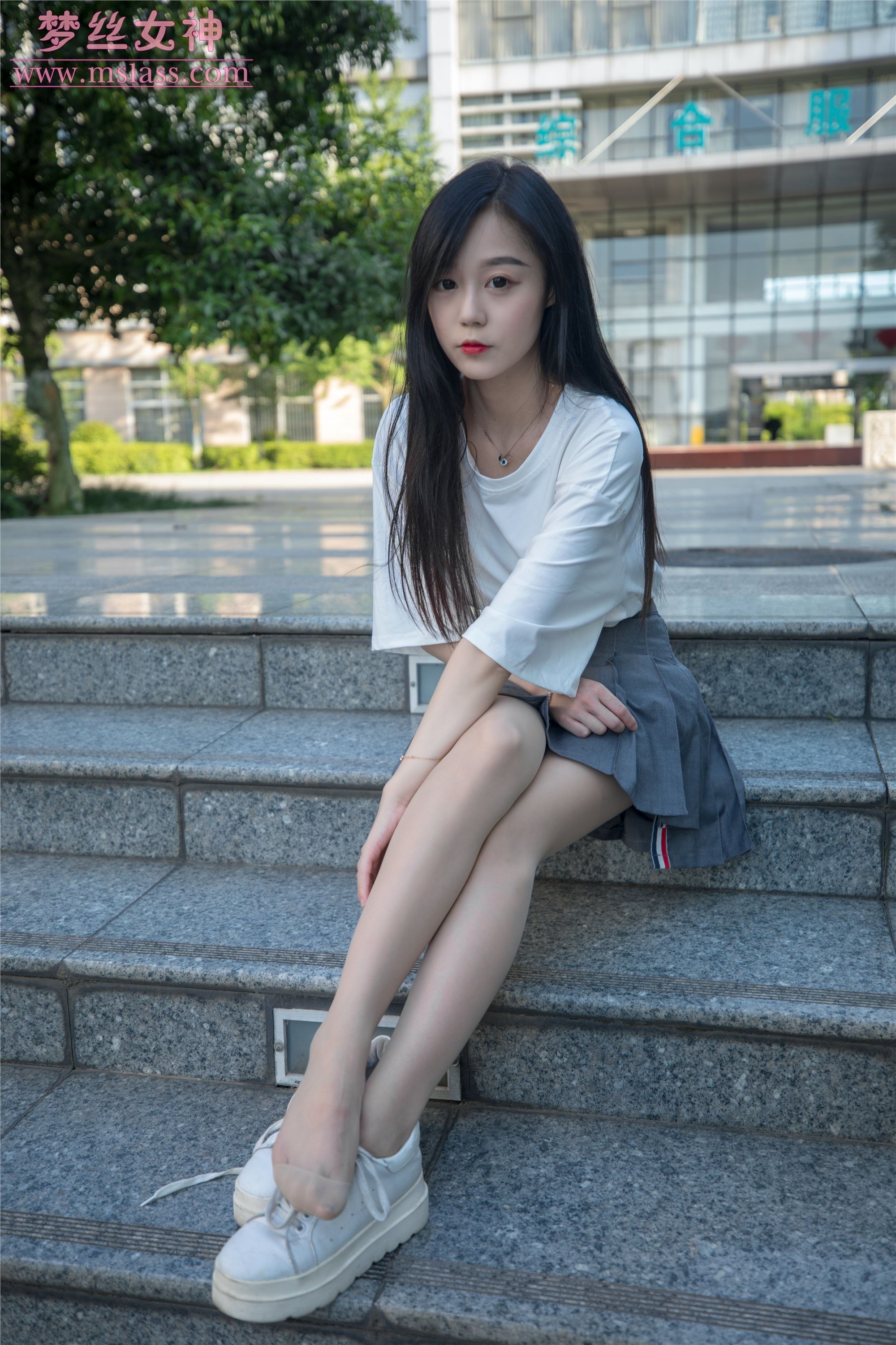 MSLASS梦丝女神 2019-06-13 Vol.034 灵灵 甜静的明星脸