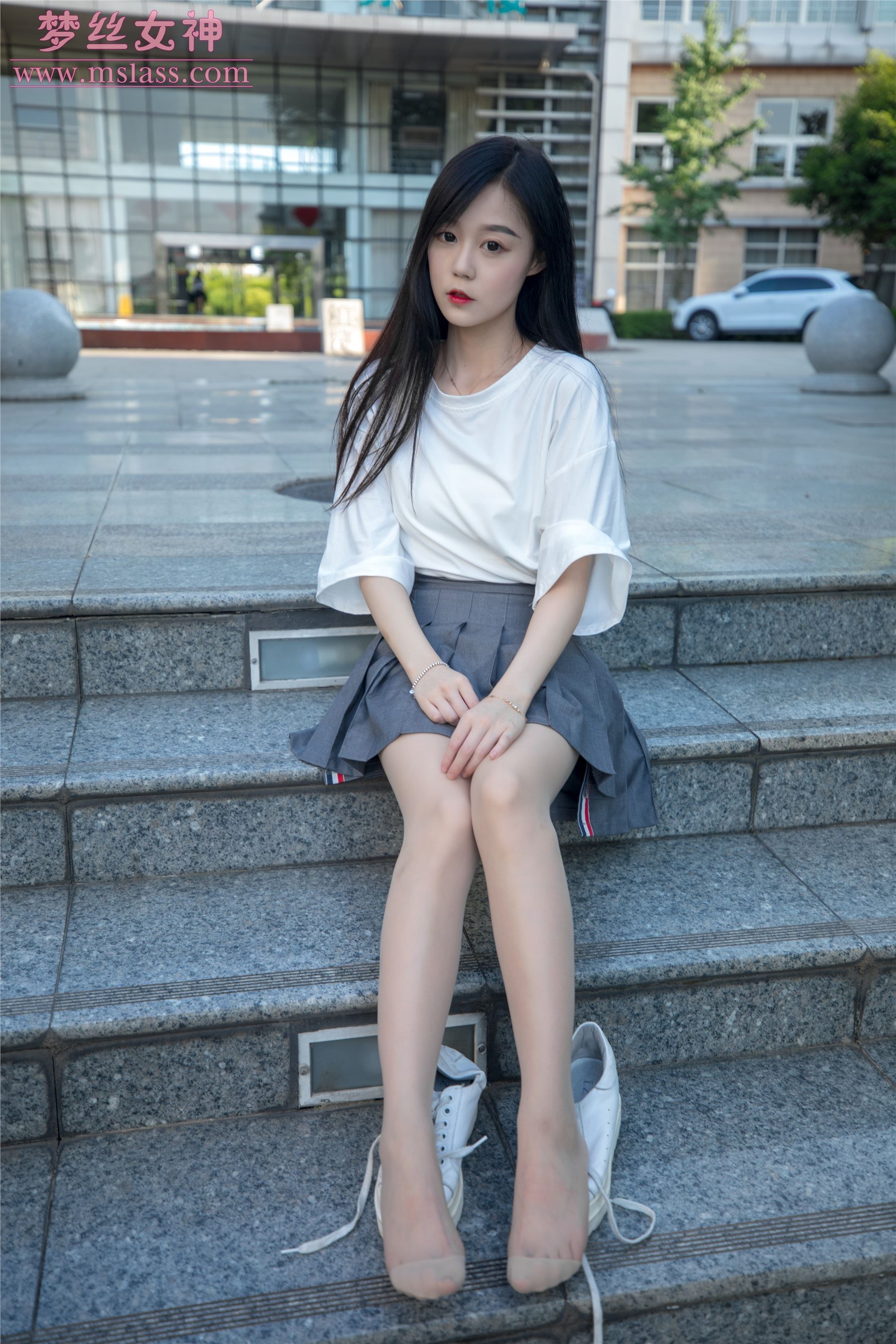 MSLASS梦丝女神 2019-06-13 Vol.034 灵灵 甜静的明星脸