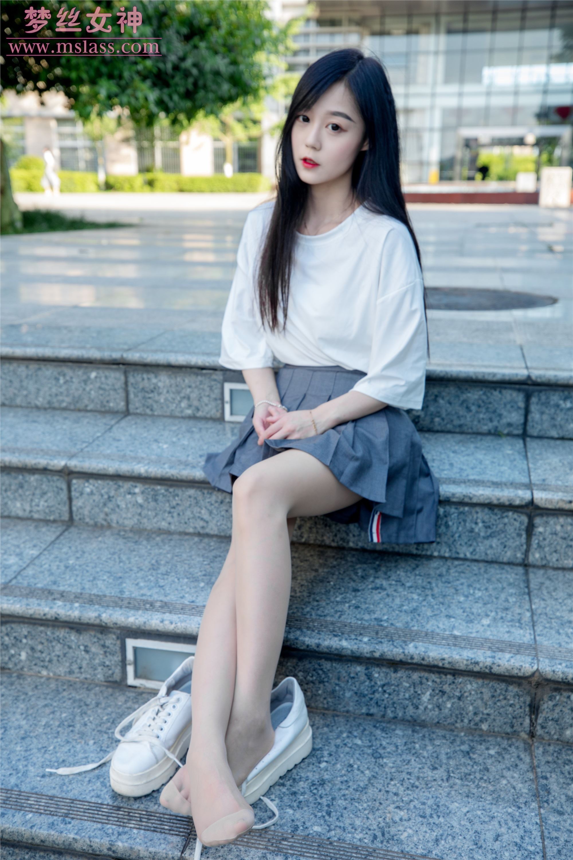 MSLASS梦丝女神 2019-06-13 Vol.034 灵灵 甜静的明星脸