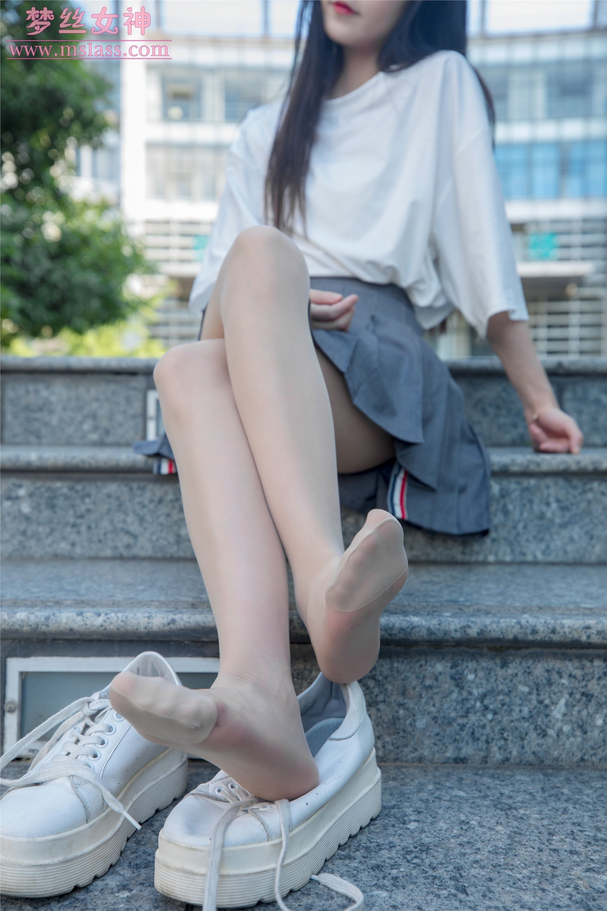 MSLASS梦丝女神 2019-06-13 Vol.034 灵灵 甜静的明星脸