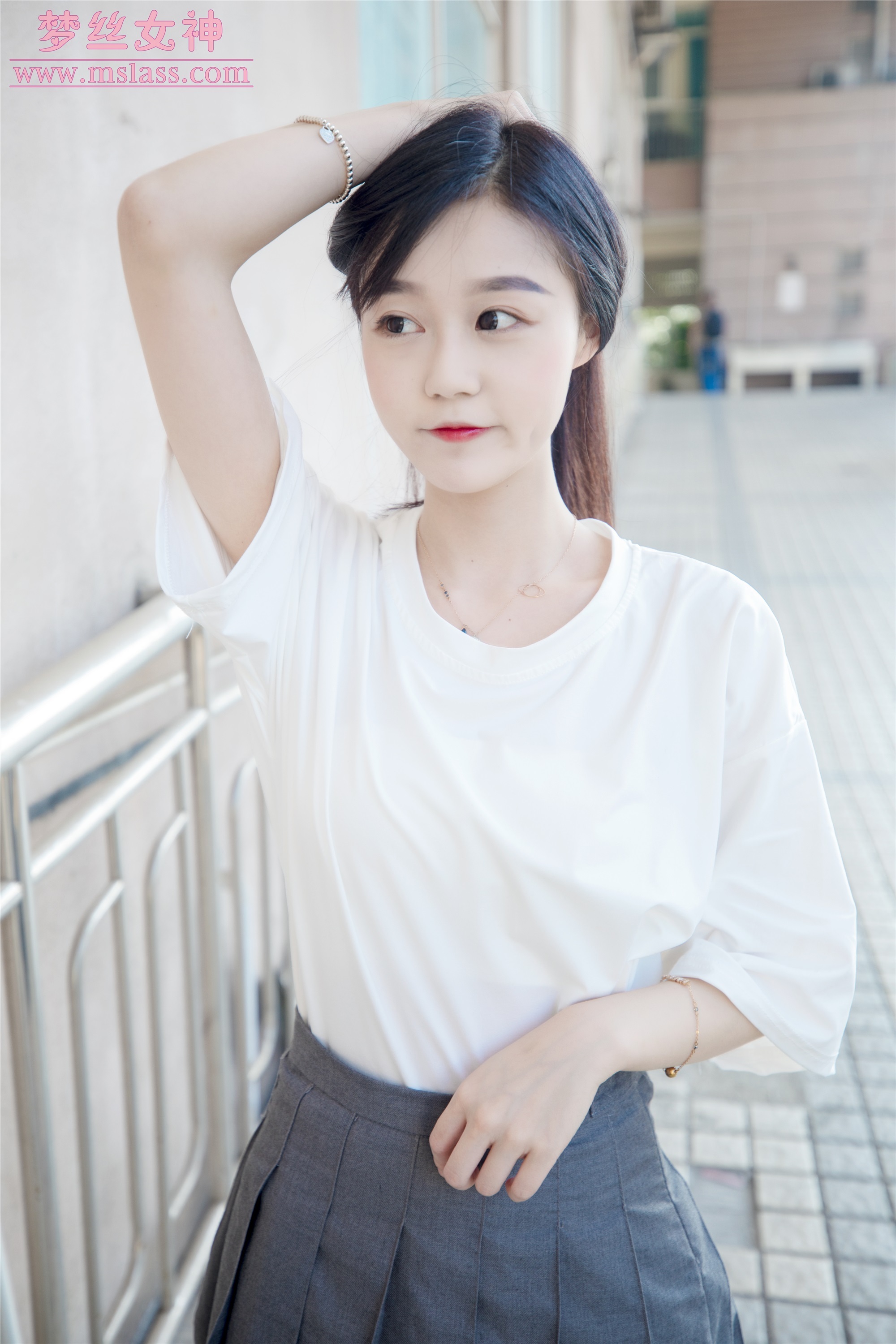 MSLASS梦丝女神 2019-06-13 Vol.034 灵灵 甜静的明星脸