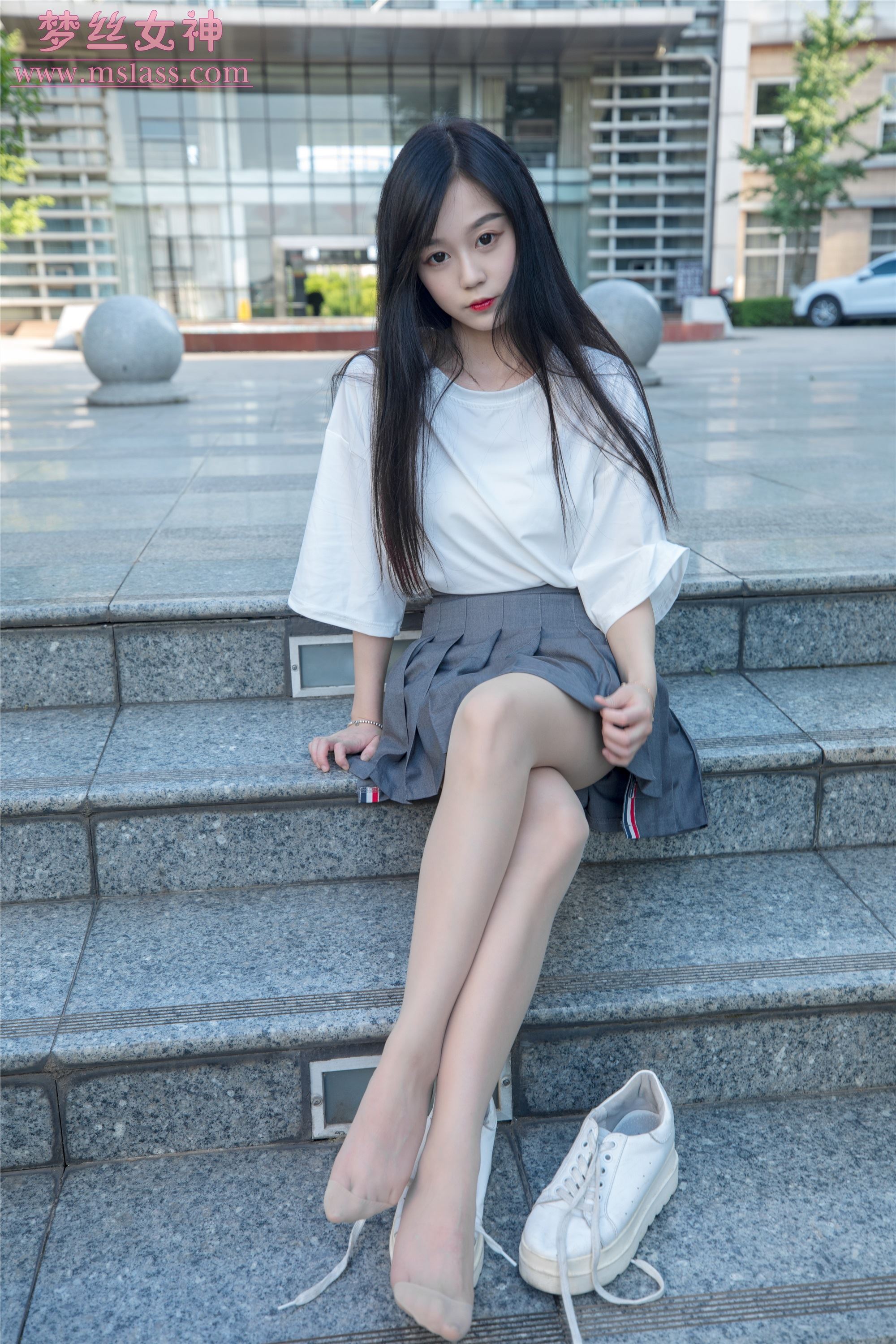 MSLASS梦丝女神 2019-06-13 Vol.034 灵灵 甜静的明星脸