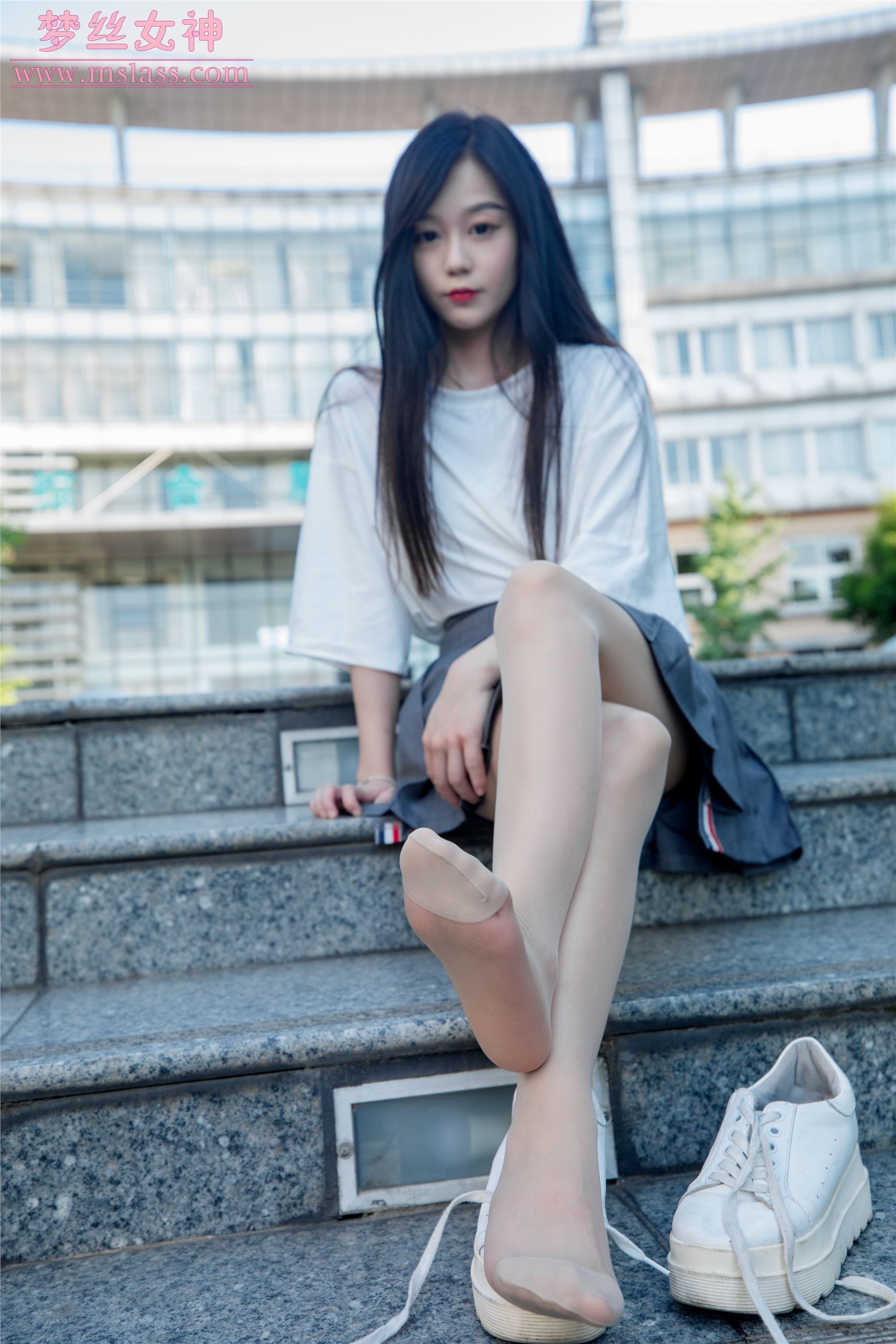 MSLASS梦丝女神 2019-06-13 Vol.034 灵灵 甜静的明星脸