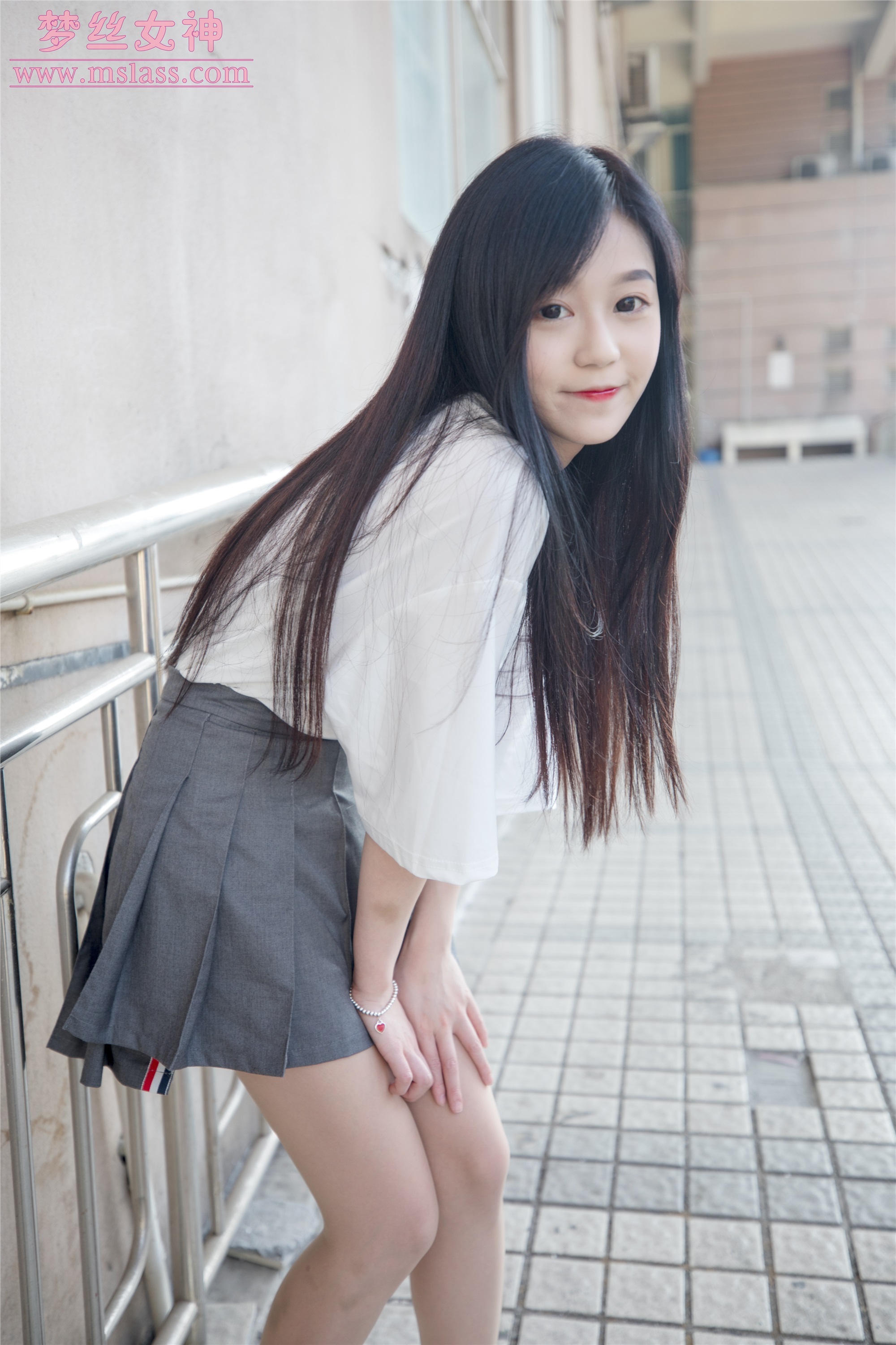 MSLASS梦丝女神 2019-06-13 Vol.034 灵灵 甜静的明星脸