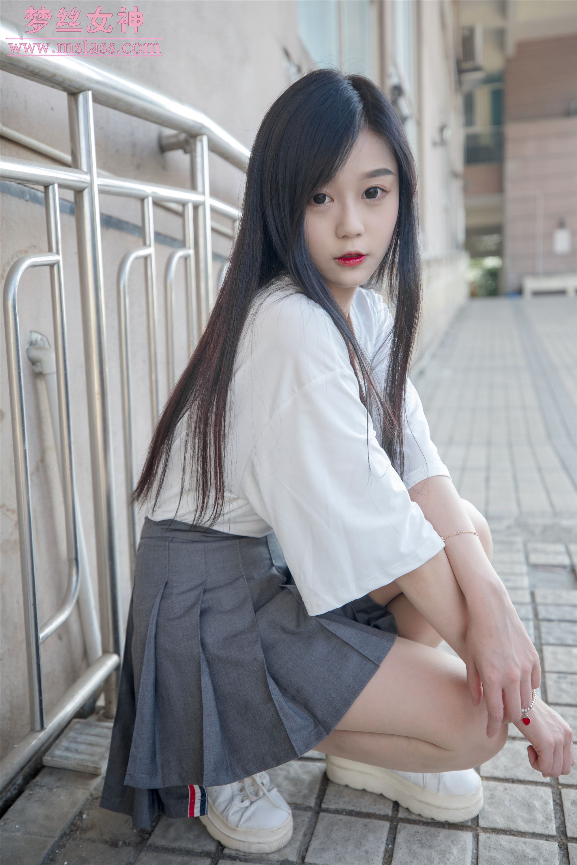 MSLASS梦丝女神 2019-06-13 Vol.034 灵灵 甜静的明星脸