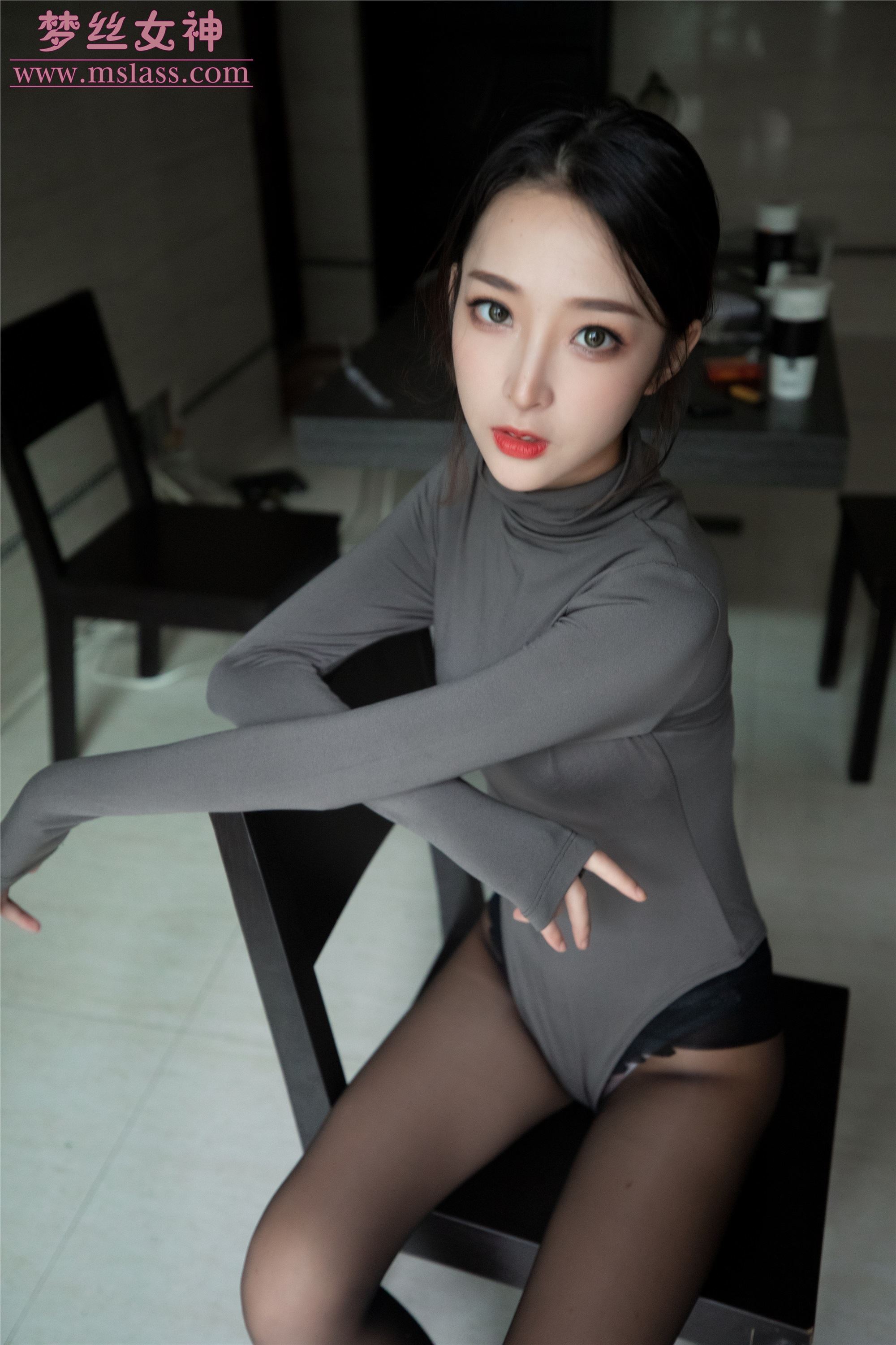 MSLASS梦丝女神 2019-08-05 Vol.040 乔儿 美女主播（精）