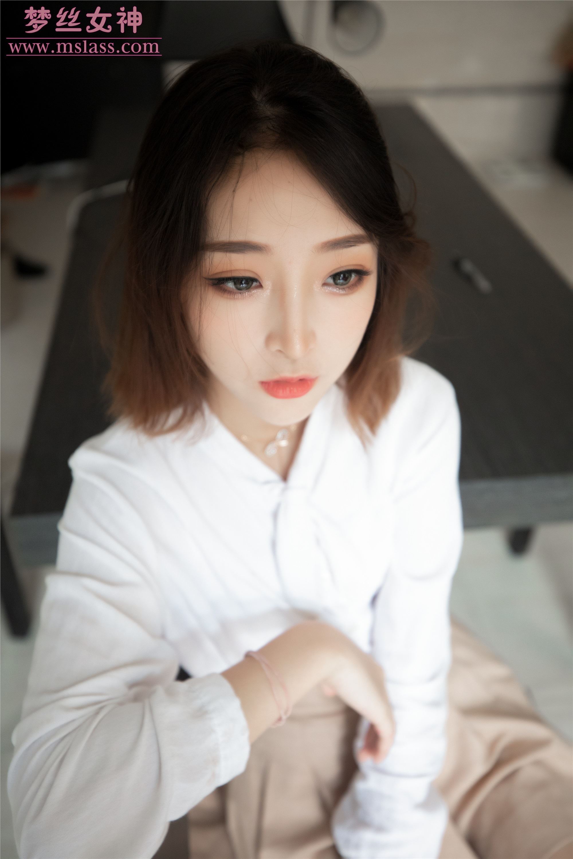 MSLASS梦丝女神 2019-08-08 Vol.042 乔儿 美女主播（肉色丝袜搭配）