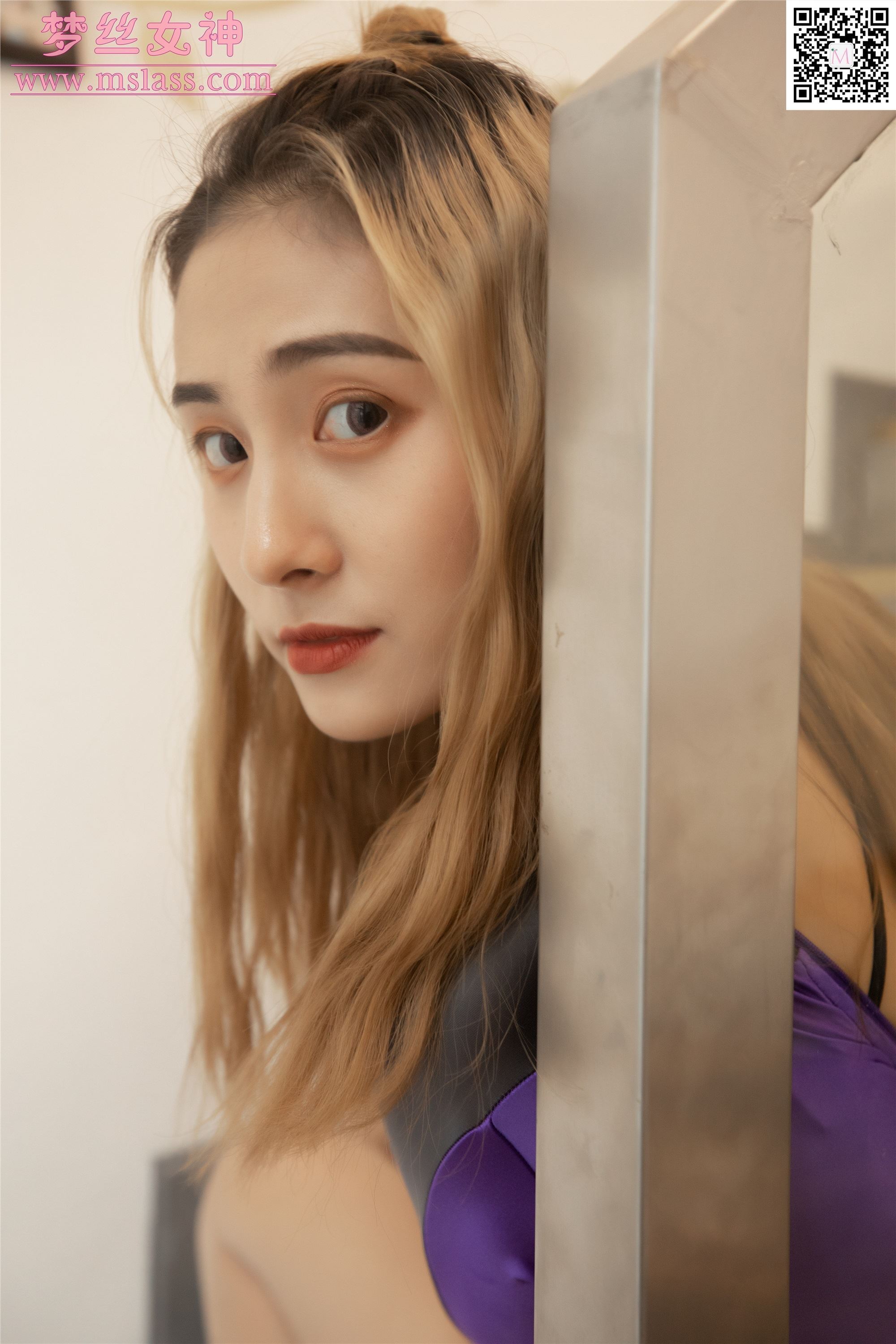 MSLASS梦丝女神 2019-09-29 Vol.054 小允儿 这丝袜腿太长了