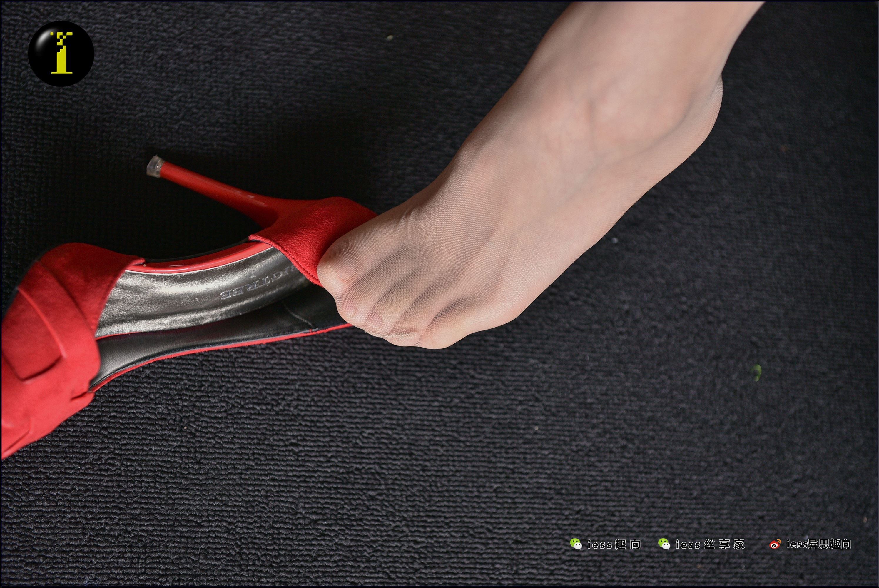 IESS异思趣向  普惠集 012-暖暖 红色高跟鞋B-特写