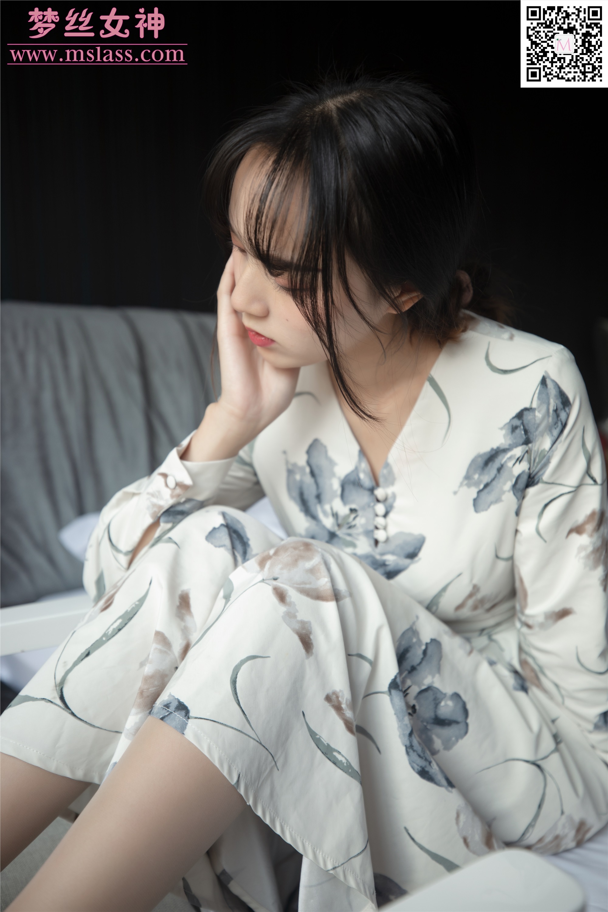 MSLASS梦丝女神 2019-11-08 Vol.065 玥玥 长裙的美人坯子