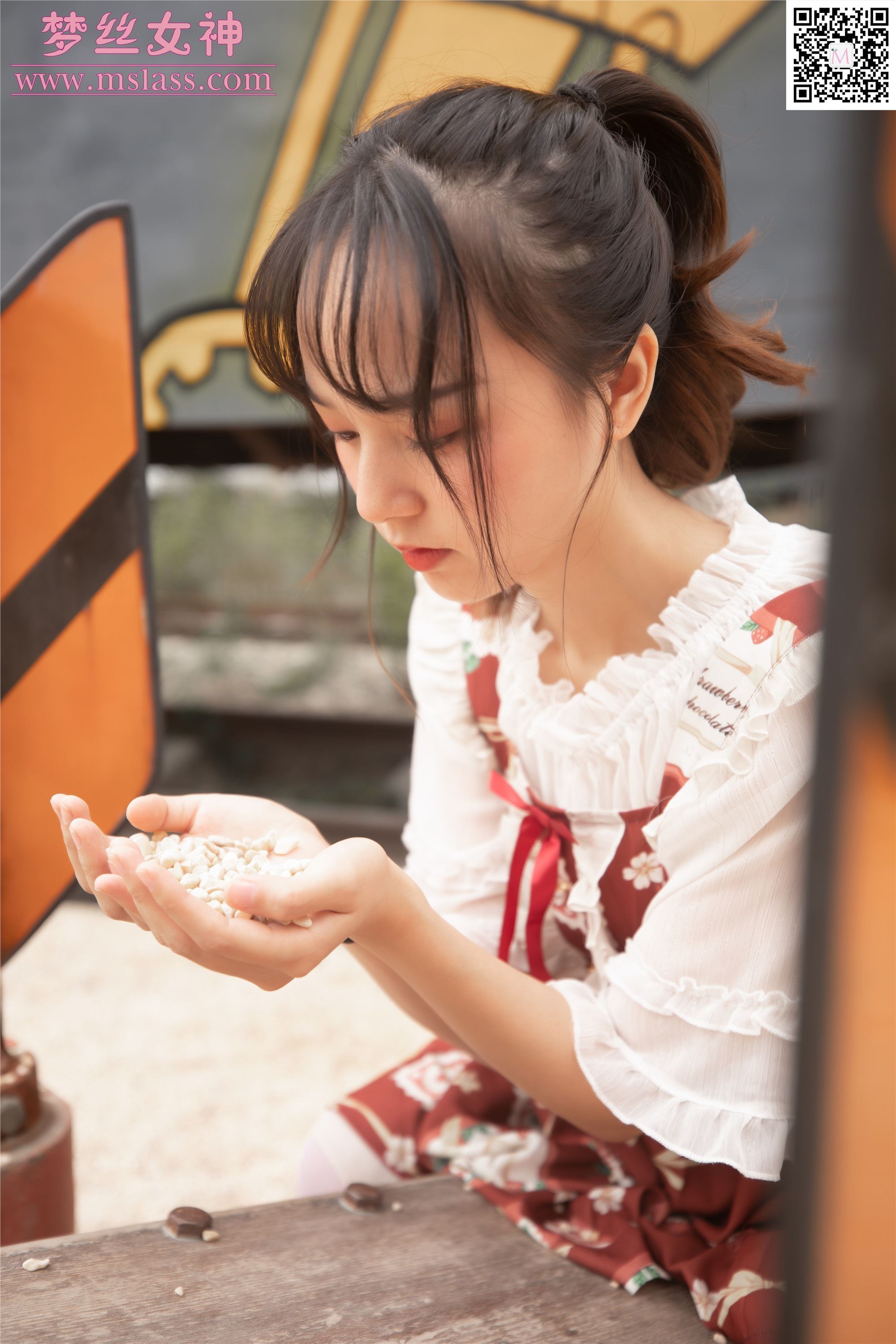 MSLASS梦丝女神 2019-10-27 Vol.061 玥玥 白丝萝莉塔