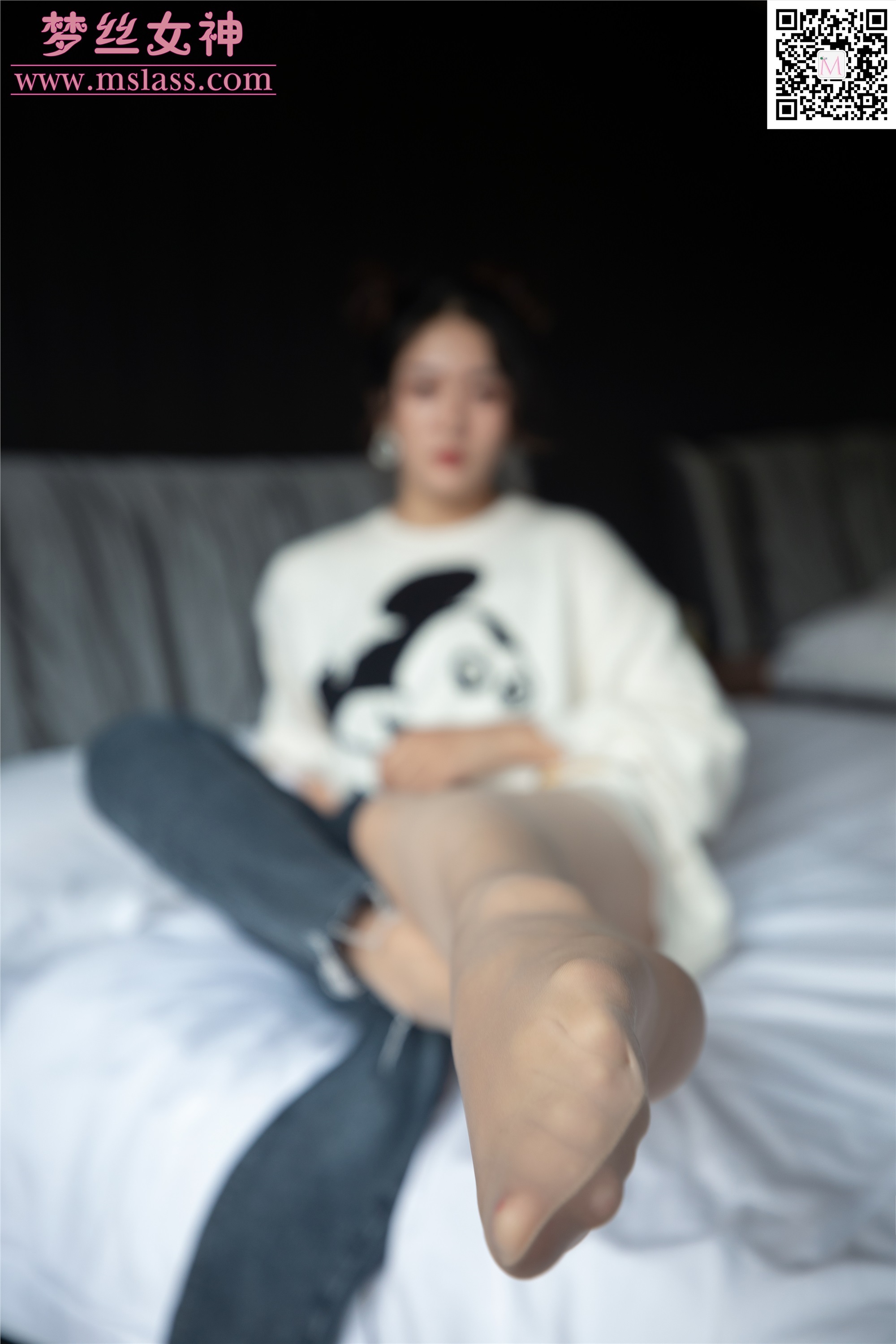 MSLASS梦丝女神 2019-11-11 Vol.067 雨晨 牛仔裤的裤里丝