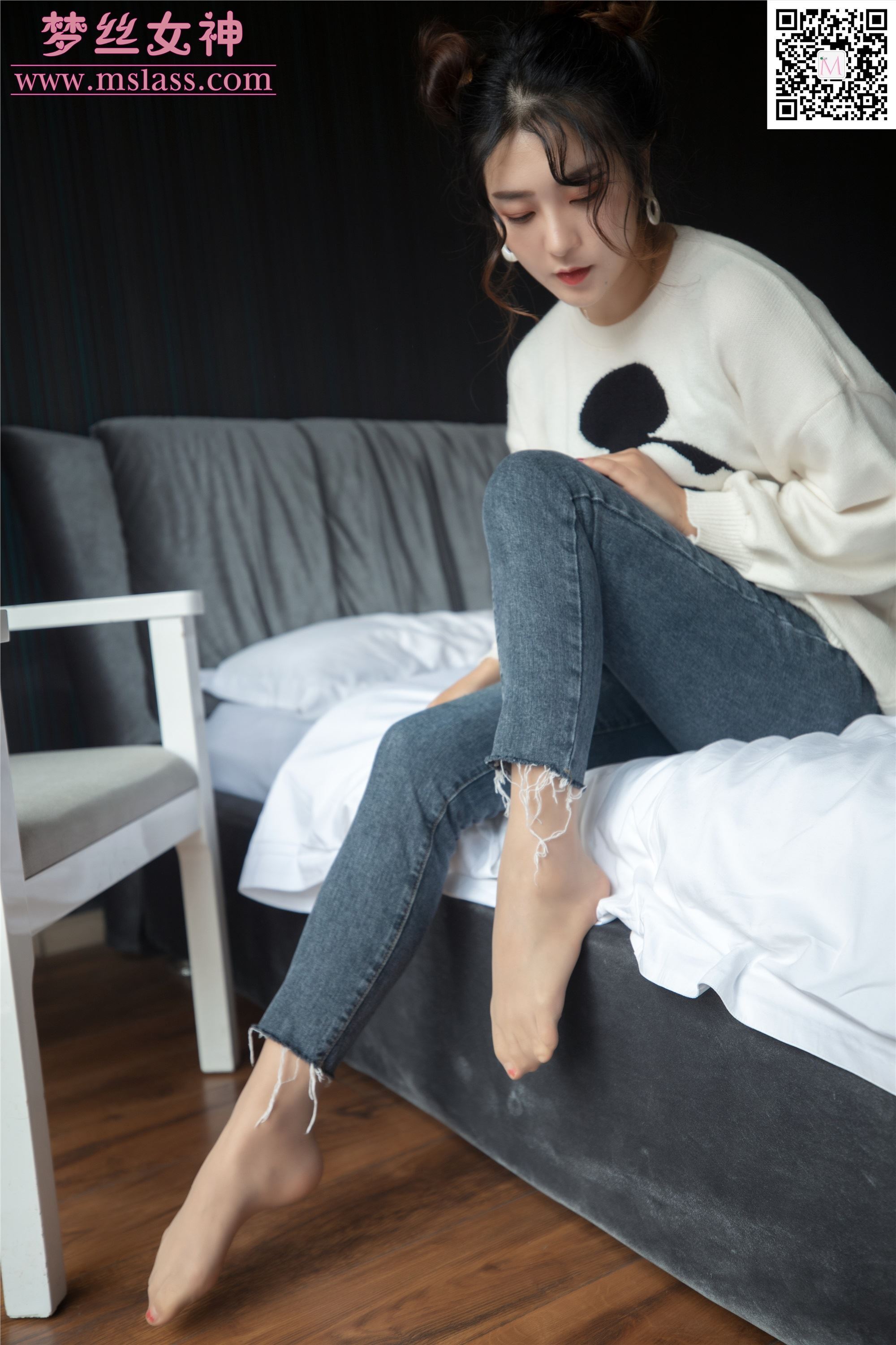 MSLASS梦丝女神 2019-11-11 Vol.067 雨晨 牛仔裤的裤里丝