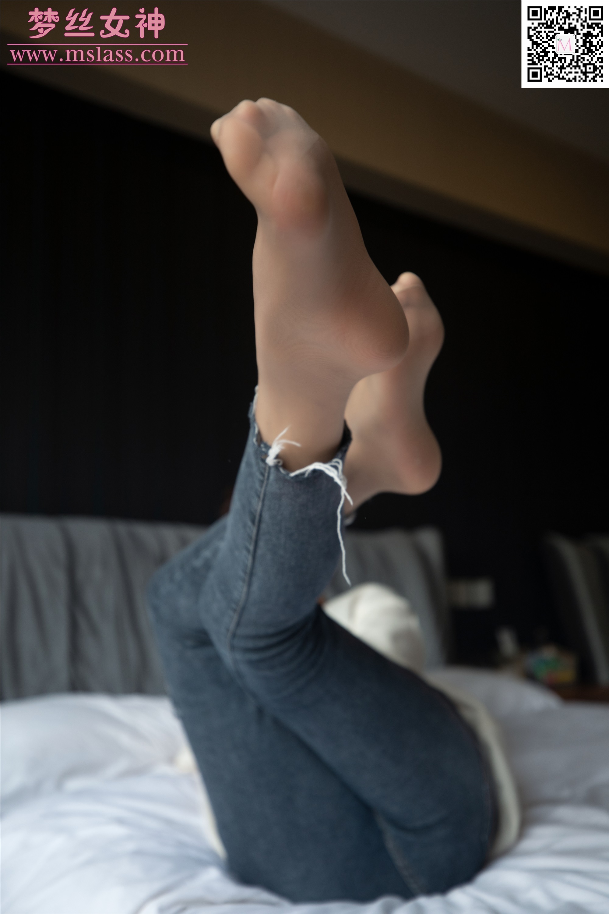 MSLASS梦丝女神 2019-11-11 Vol.067 雨晨 牛仔裤的裤里丝