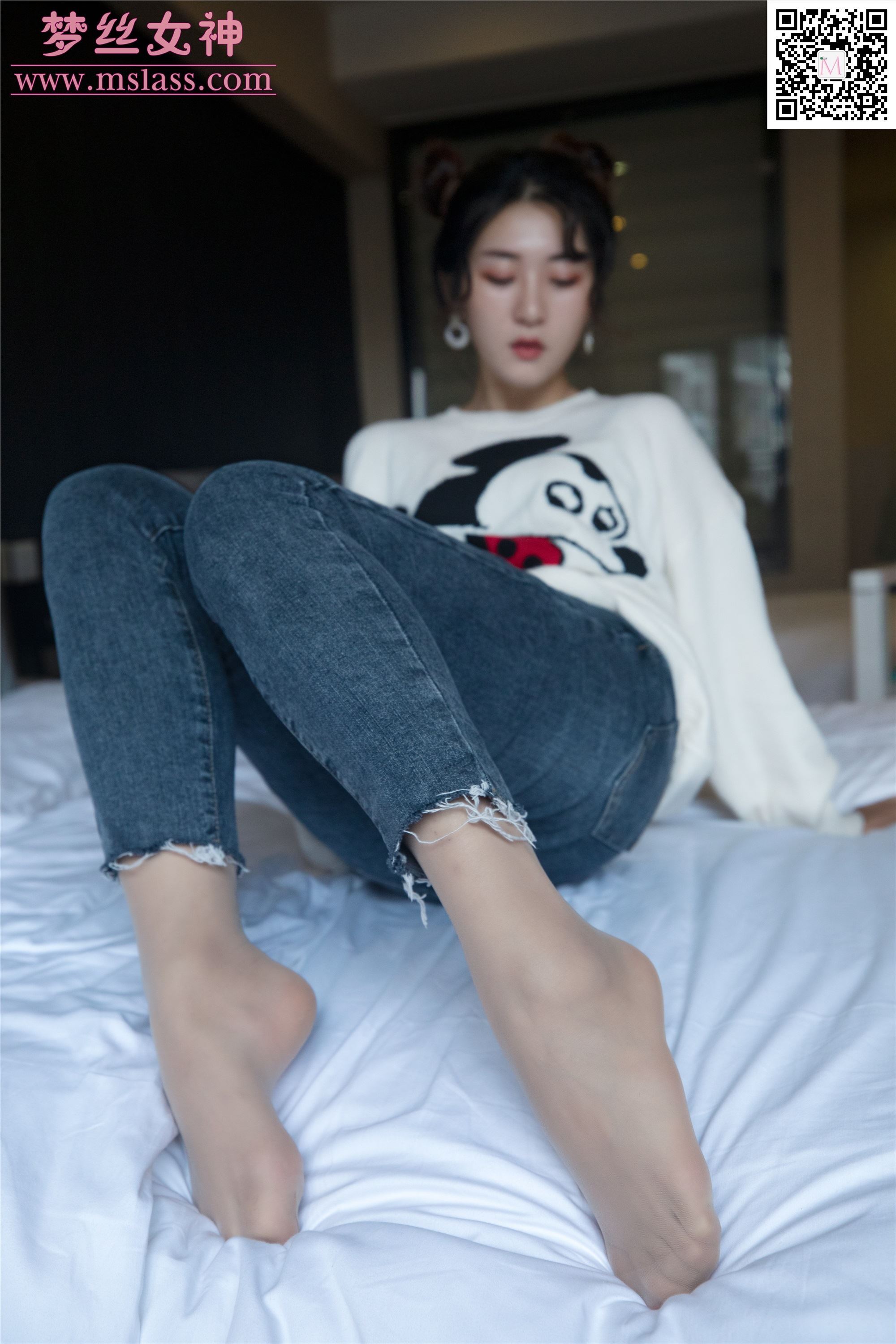 MSLASS梦丝女神 2019-11-11 Vol.067 雨晨 牛仔裤的裤里丝