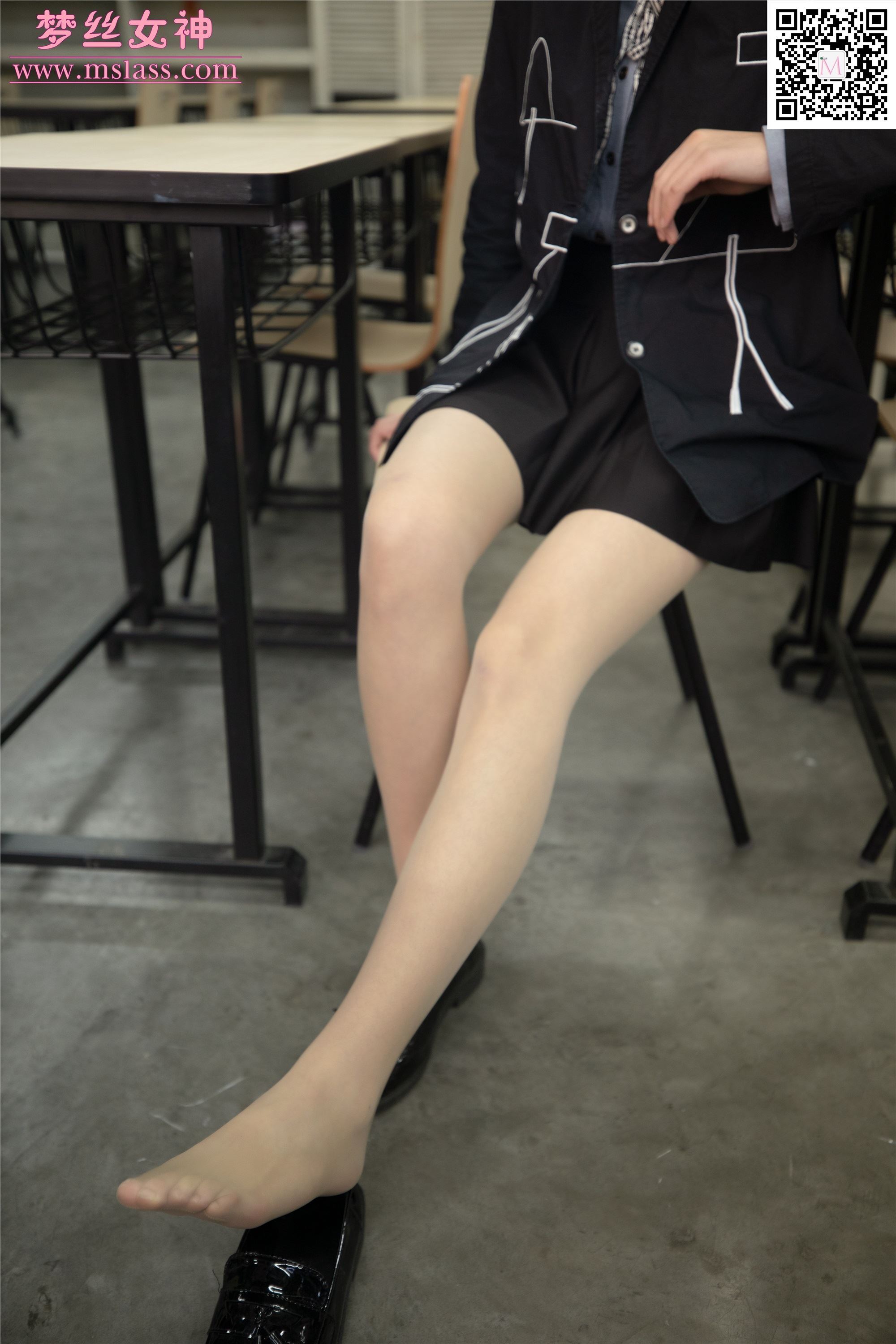 MSLASS梦丝女神 2019-11-15 Vol.069 周雨 纯洁的丝袜学妹