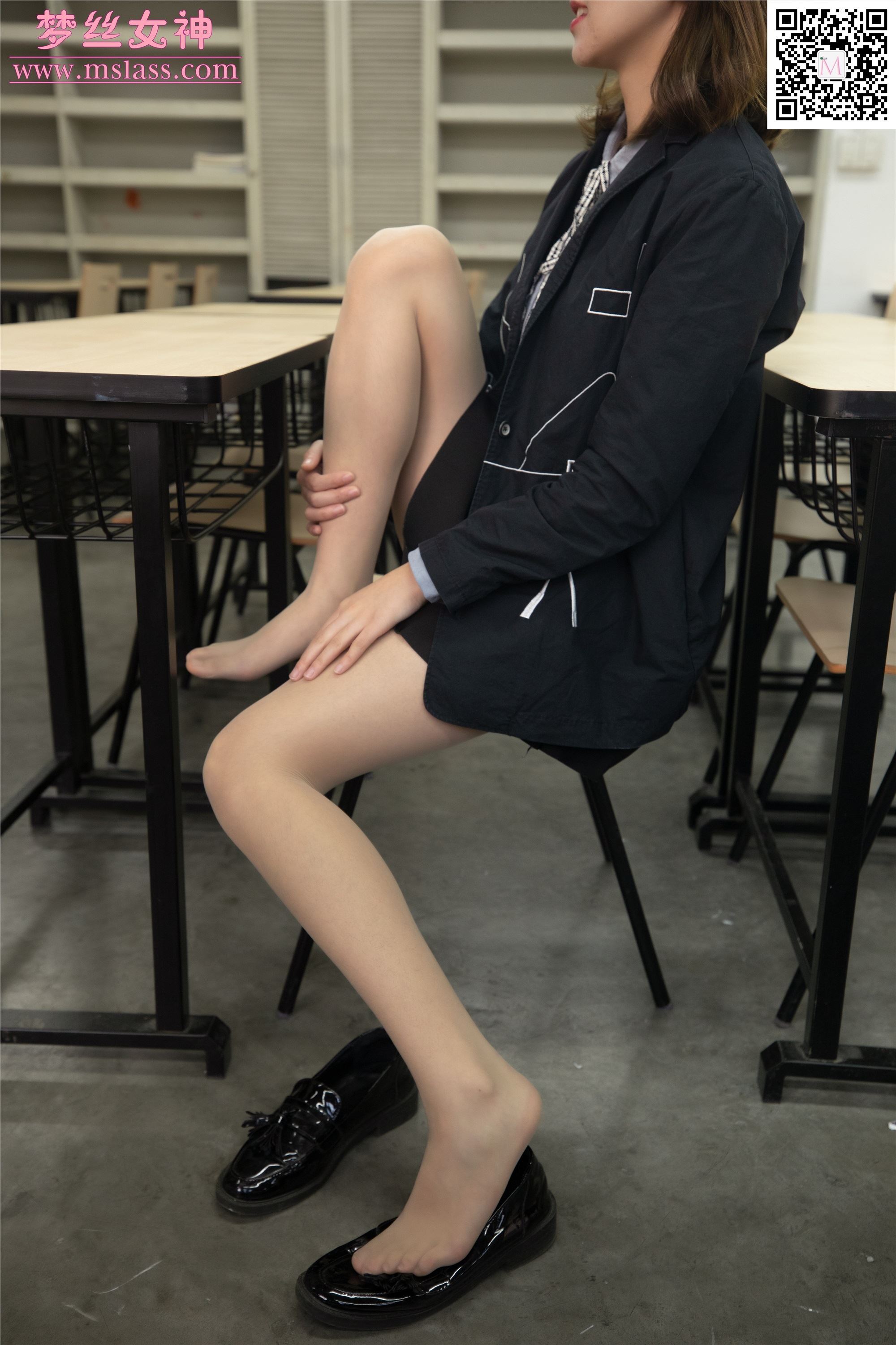 MSLASS梦丝女神 2019-11-15 Vol.069 周雨 纯洁的丝袜学妹