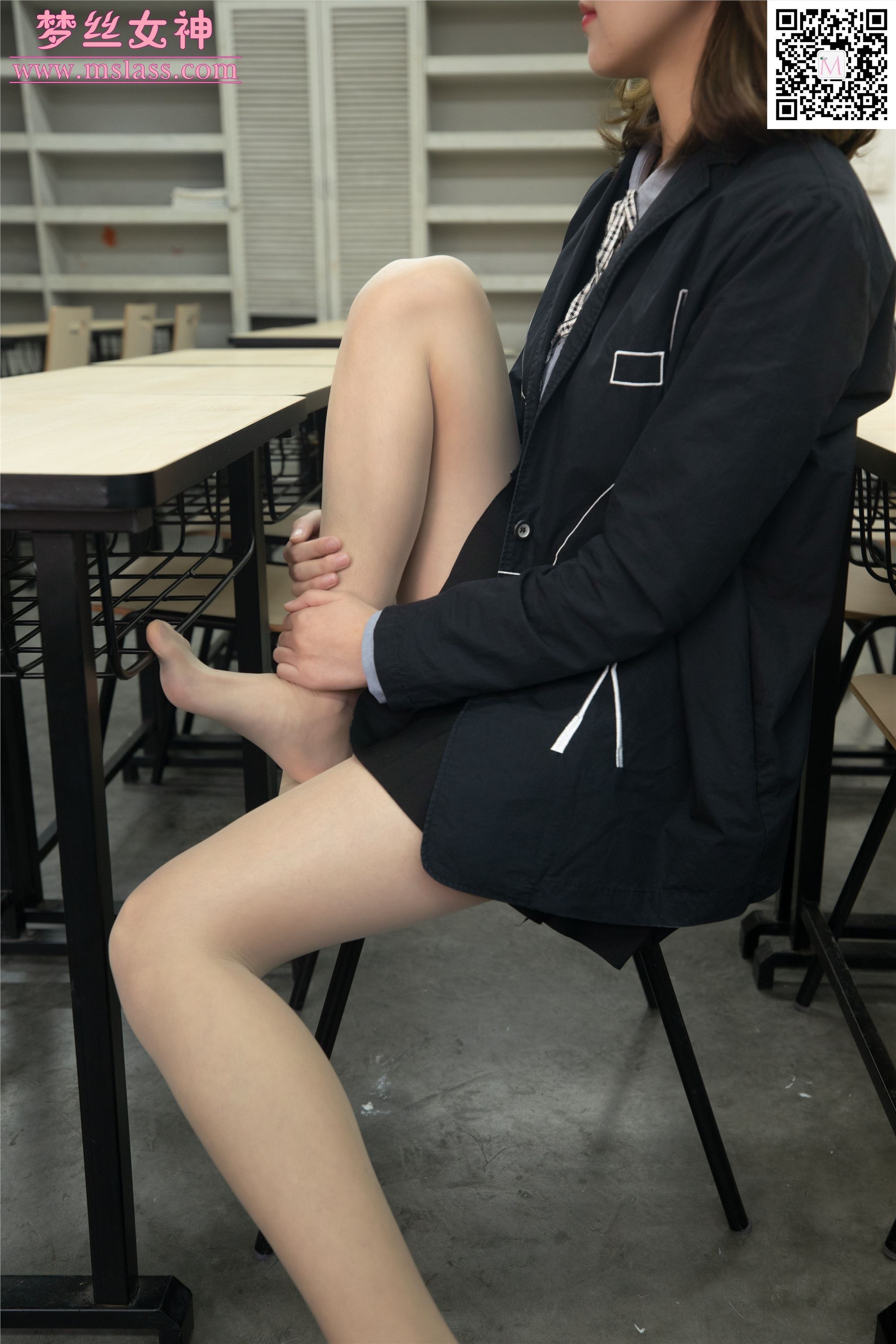 MSLASS梦丝女神 2019-11-15 Vol.069 周雨 纯洁的丝袜学妹