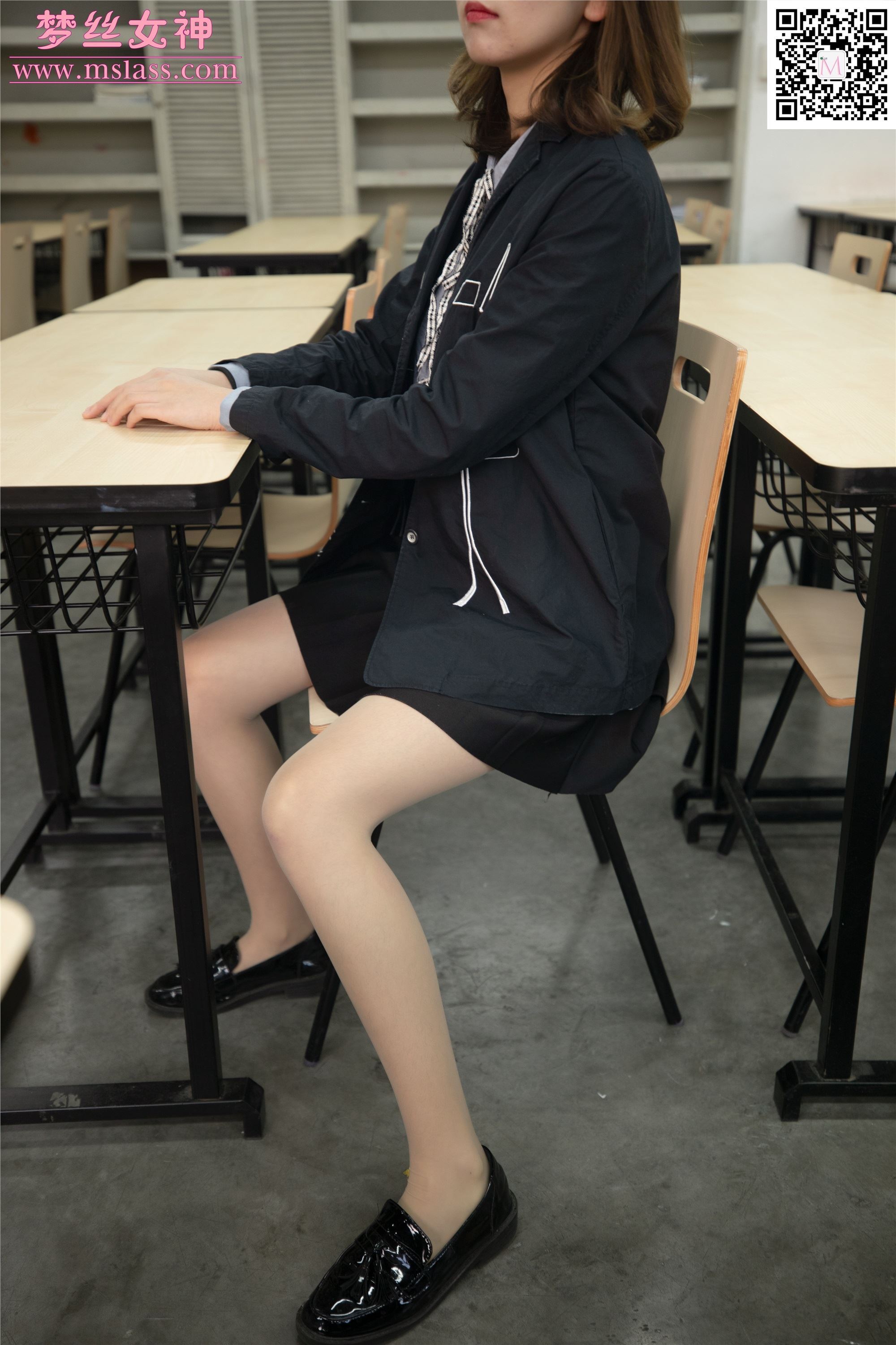 MSLASS梦丝女神 2019-11-15 Vol.069 周雨 纯洁的丝袜学妹