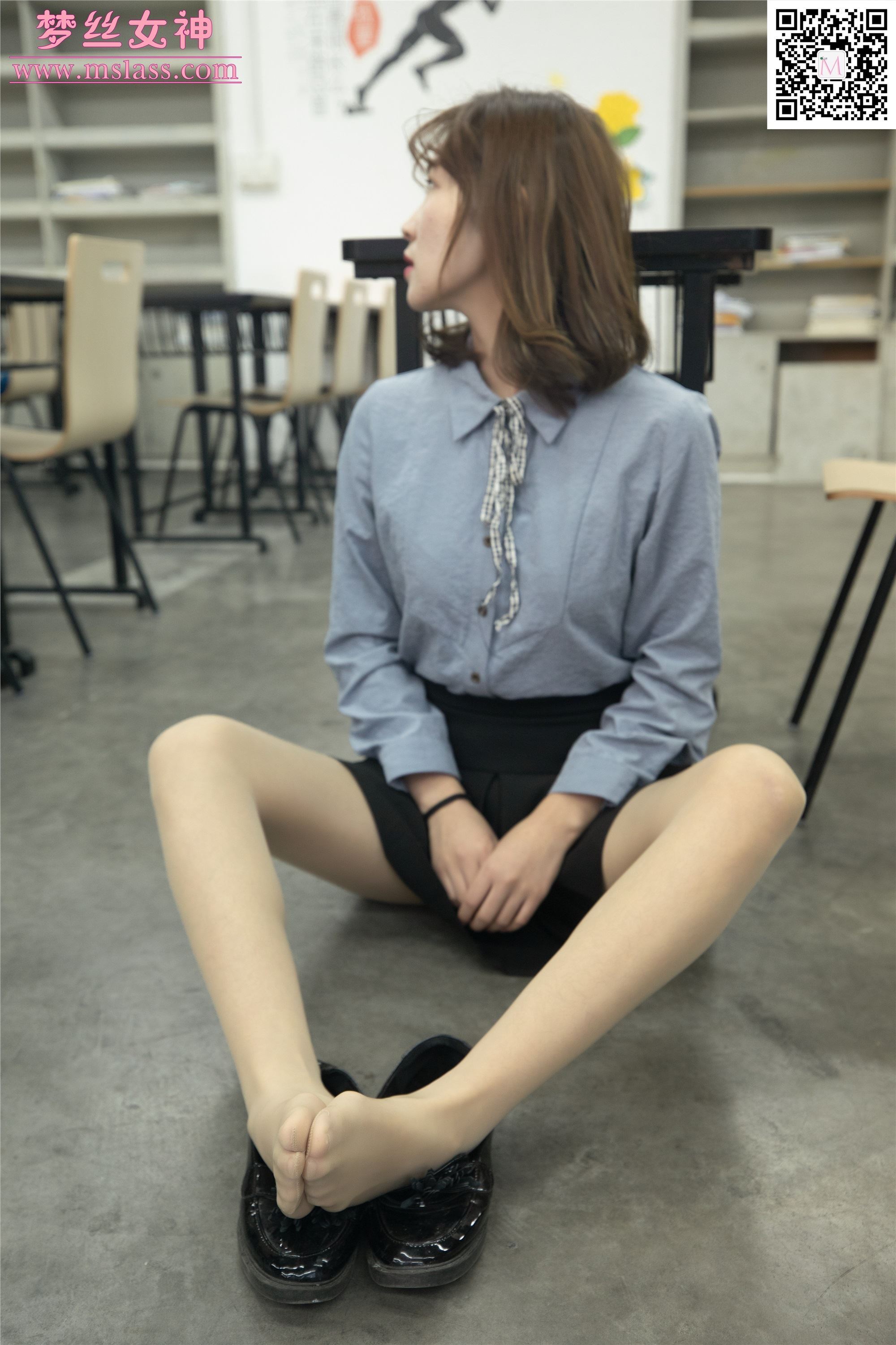 MSLASS梦丝女神 2019-11-15 Vol.069 周雨 纯洁的丝袜学妹