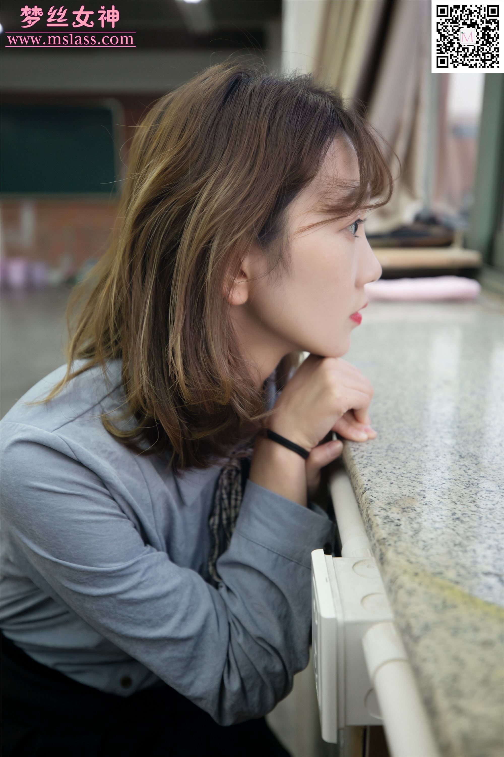 MSLASS梦丝女神 2019-11-15 Vol.069 周雨 纯洁的丝袜学妹