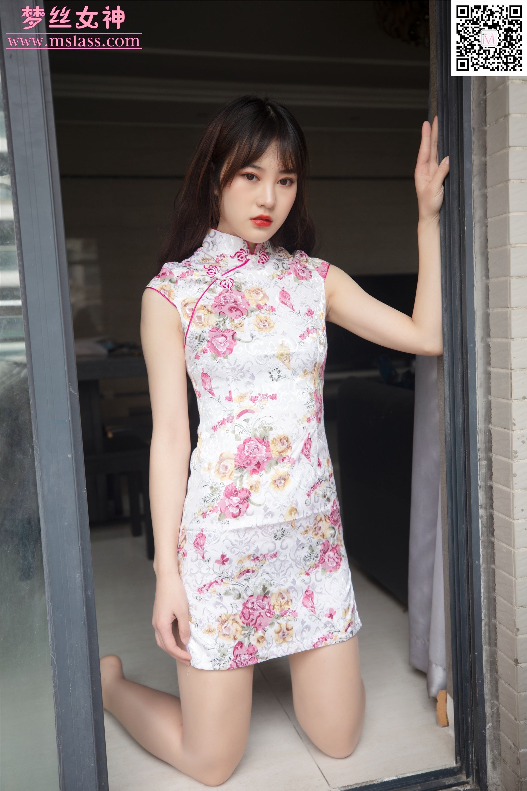 MSLASS梦丝女神 2019-11-17 Vol.070 小唐嫣 旗袍下的包裹