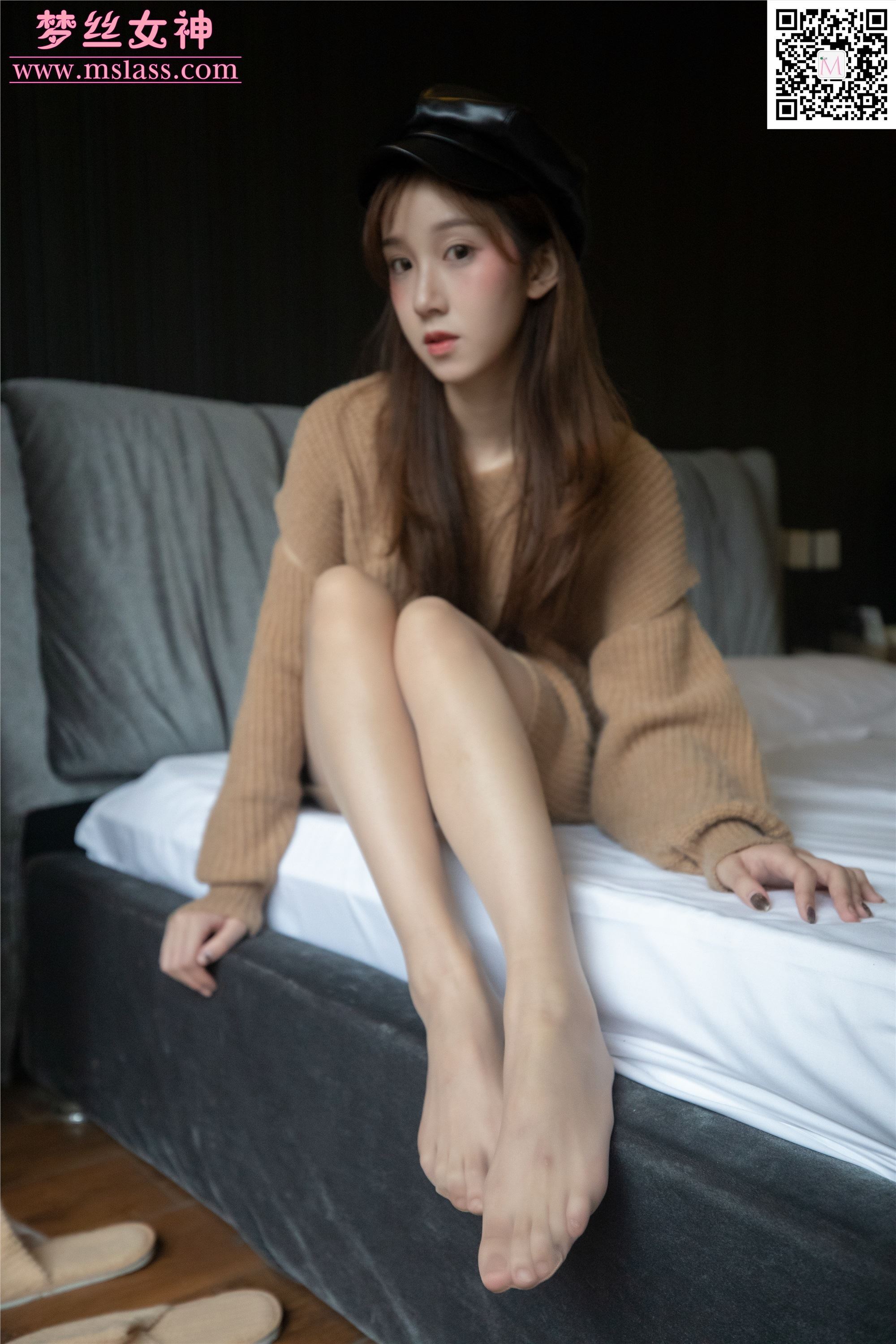 MSLASS梦丝女神 2019-11-29 Vol.077 小都灵 《左耳》电影明星脸