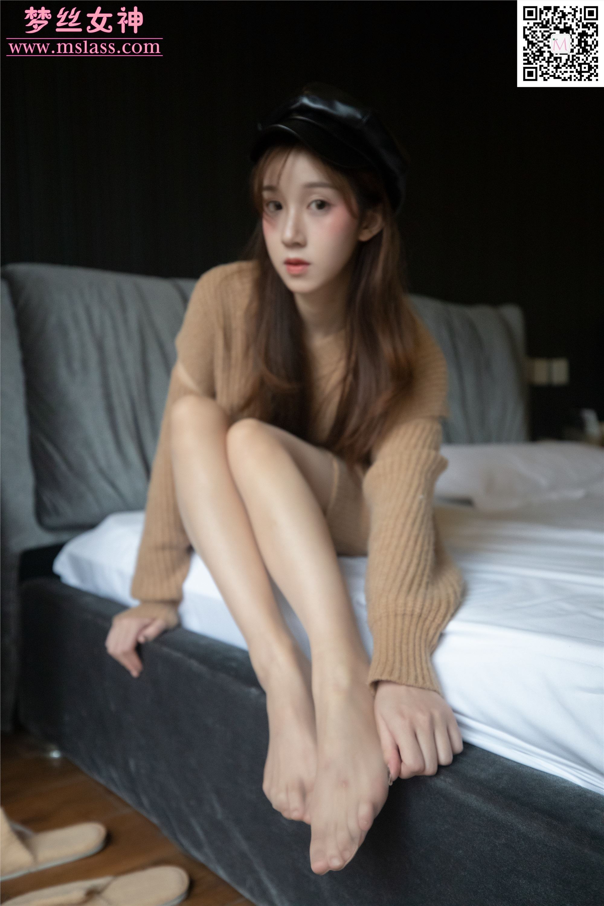 MSLASS梦丝女神 2019-11-29 Vol.077 小都灵 《左耳》电影明星脸