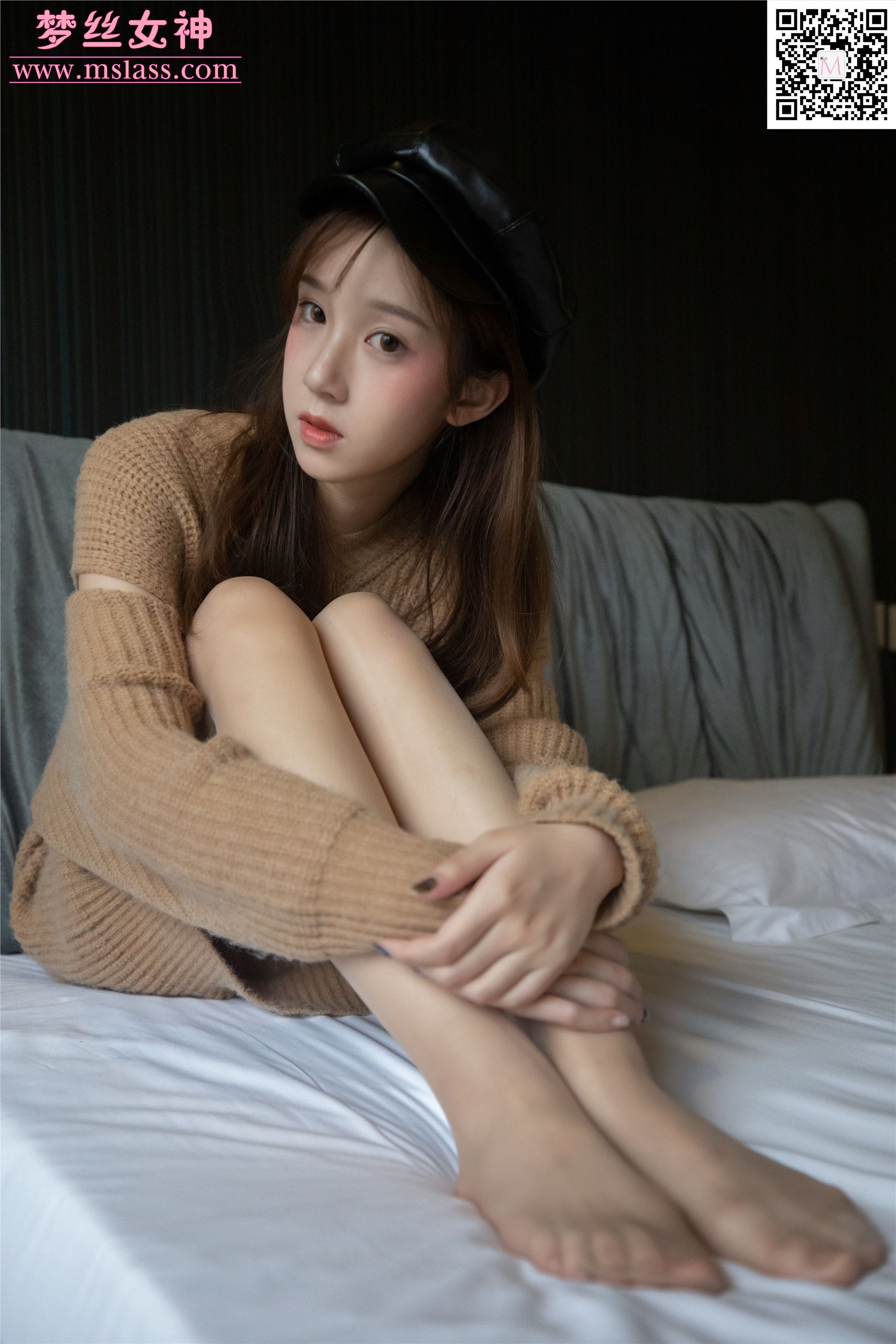 MSLASS梦丝女神 2019-11-29 Vol.077 小都灵 《左耳》电影明星脸