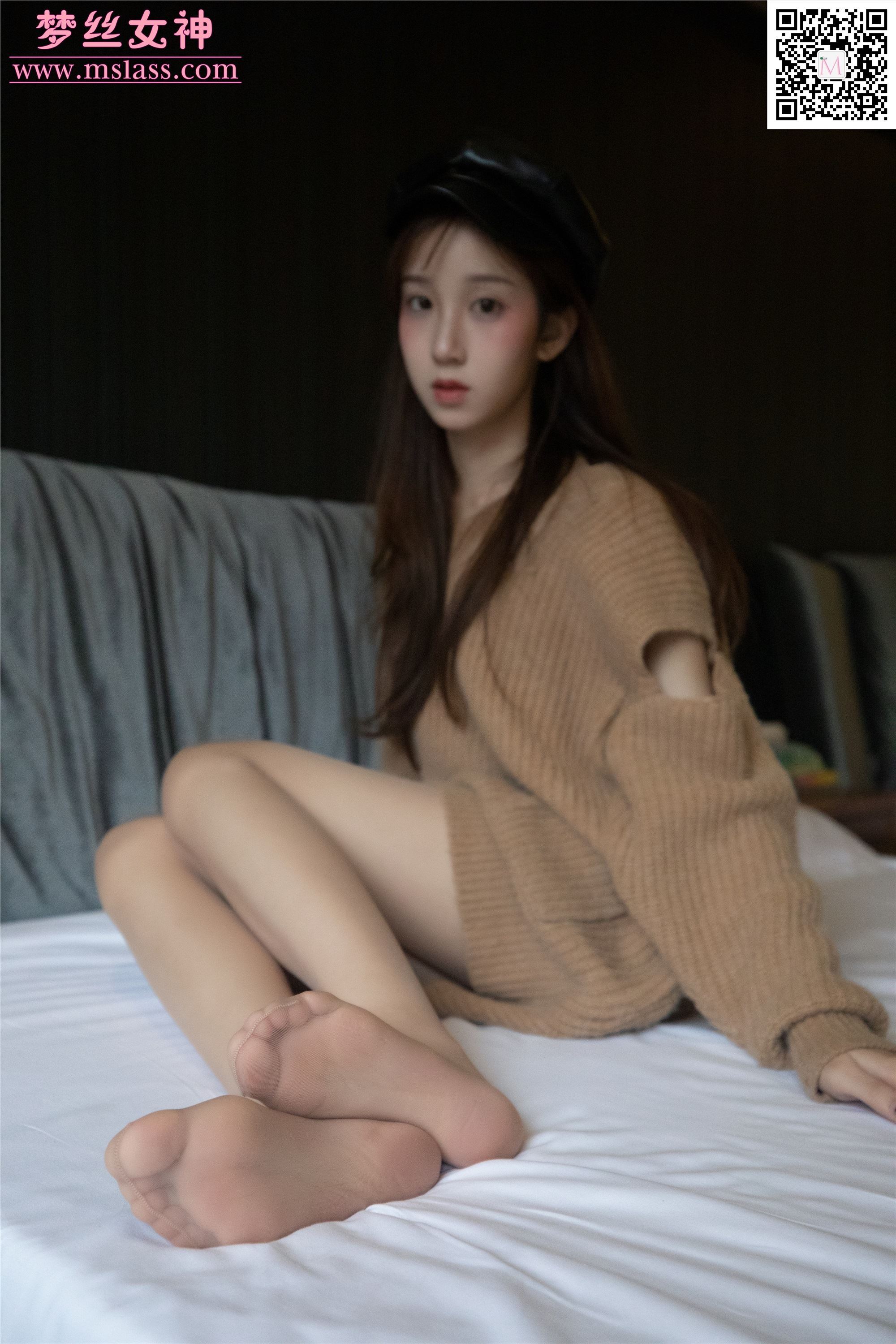 MSLASS梦丝女神 2019-11-29 Vol.077 小都灵 《左耳》电影明星脸