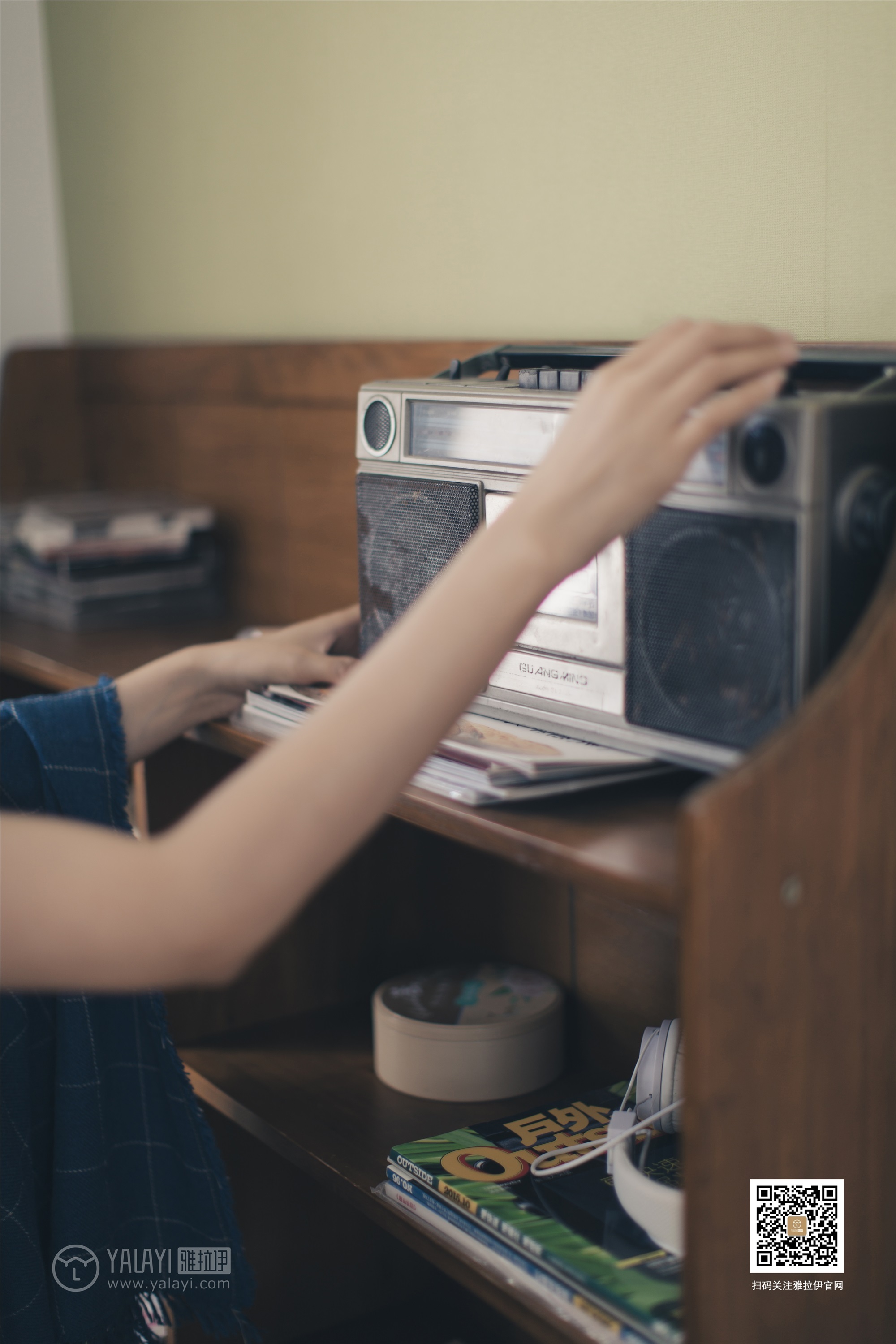 YaLaYi雅拉伊 2019-09-04 Vol.0380 佳佳 丝情袜意